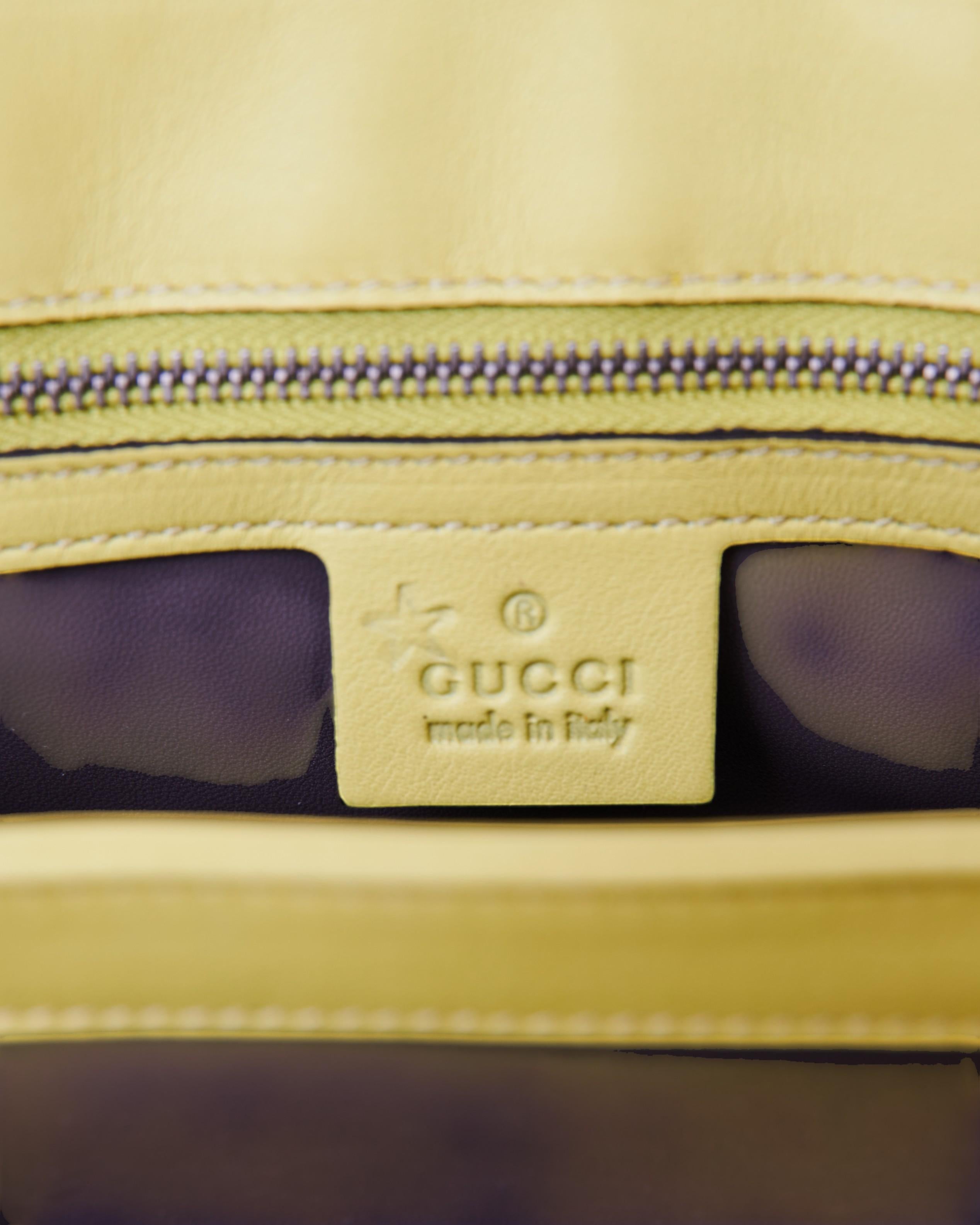Gucci par Frida Giannini	F/W 2013 Sac Lady Lock en croco jaune en vente 6