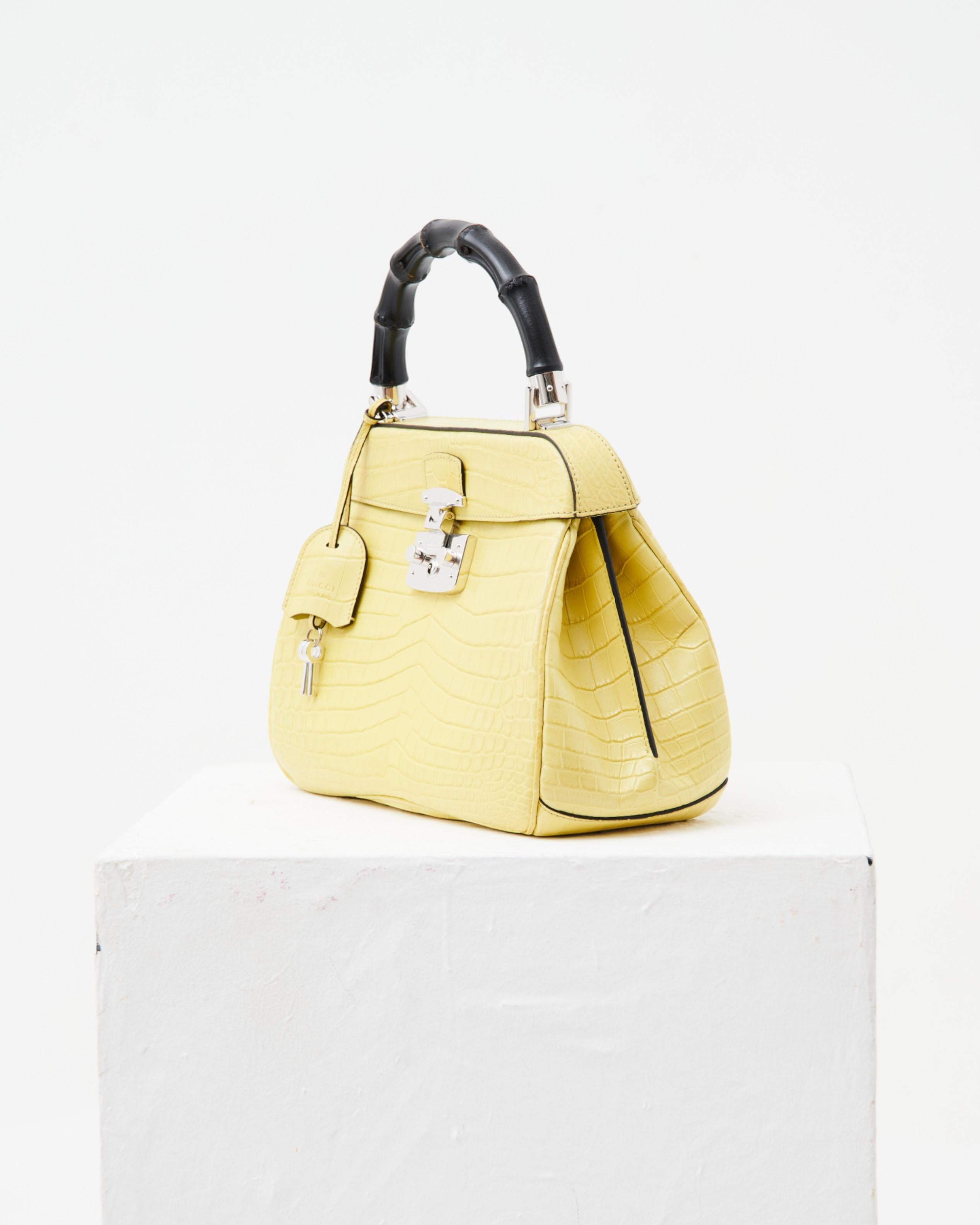 Orange Gucci par Frida Giannini	F/W 2013 Sac Lady Lock en croco jaune en vente