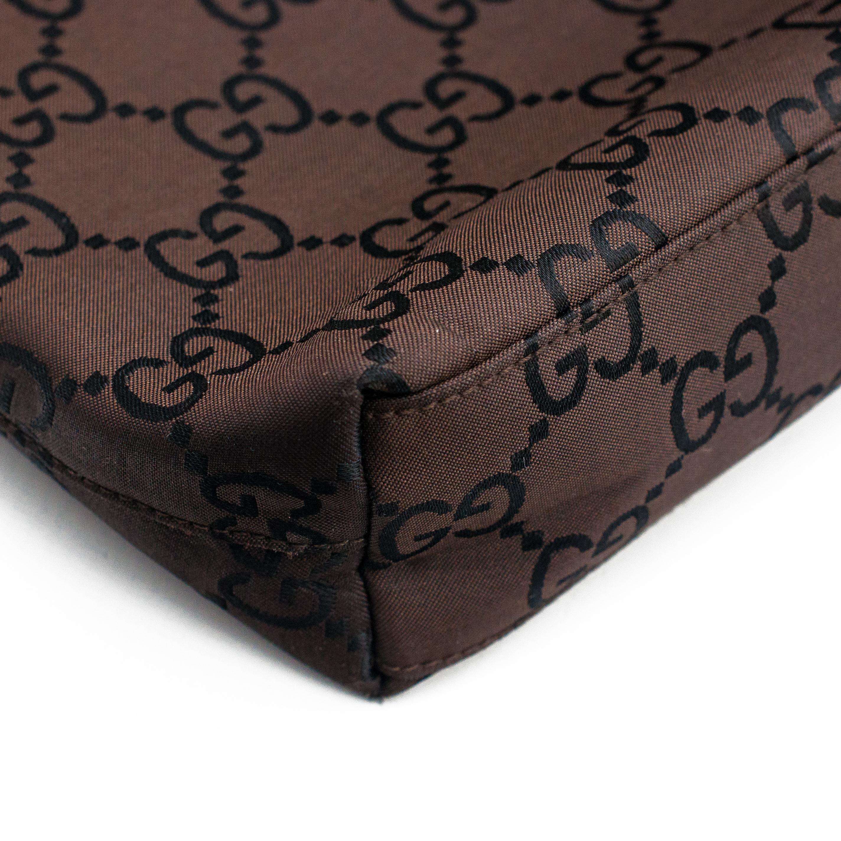 Gucci by Tom Ford 1998 Brown Monogram Shoulder Bag For Sale 4