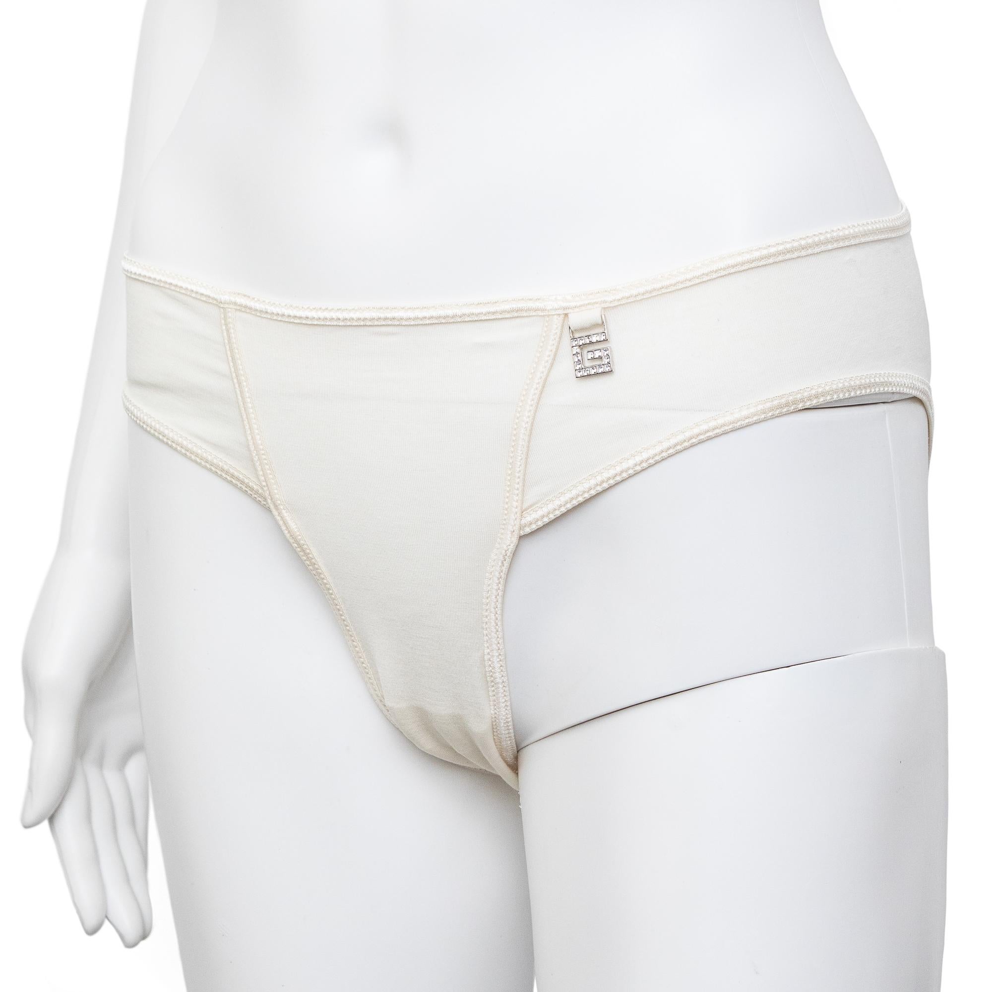 Gray Gucci by Tom Ford 1998 Runway G logo White Briefs size 38 For Sale
