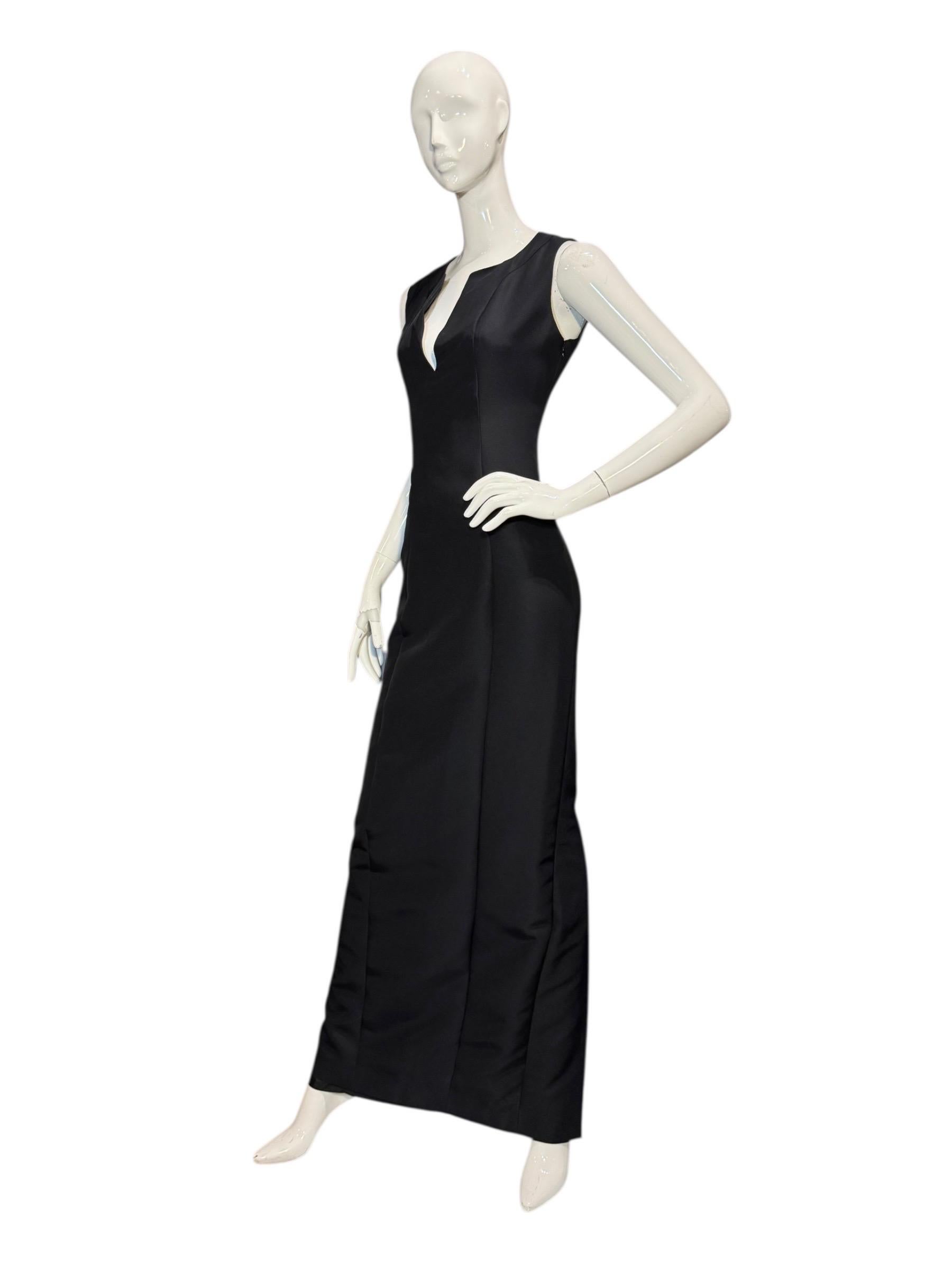 Gucci by Tom Ford 1999 Schwarzes Abendkleid aus Seide mit V-Ausschnitt im Angebot 3