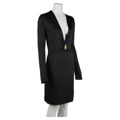 Gucci by Tom Ford 2000 Vestido de seda negro de doble capa con herrajes dorados IT42