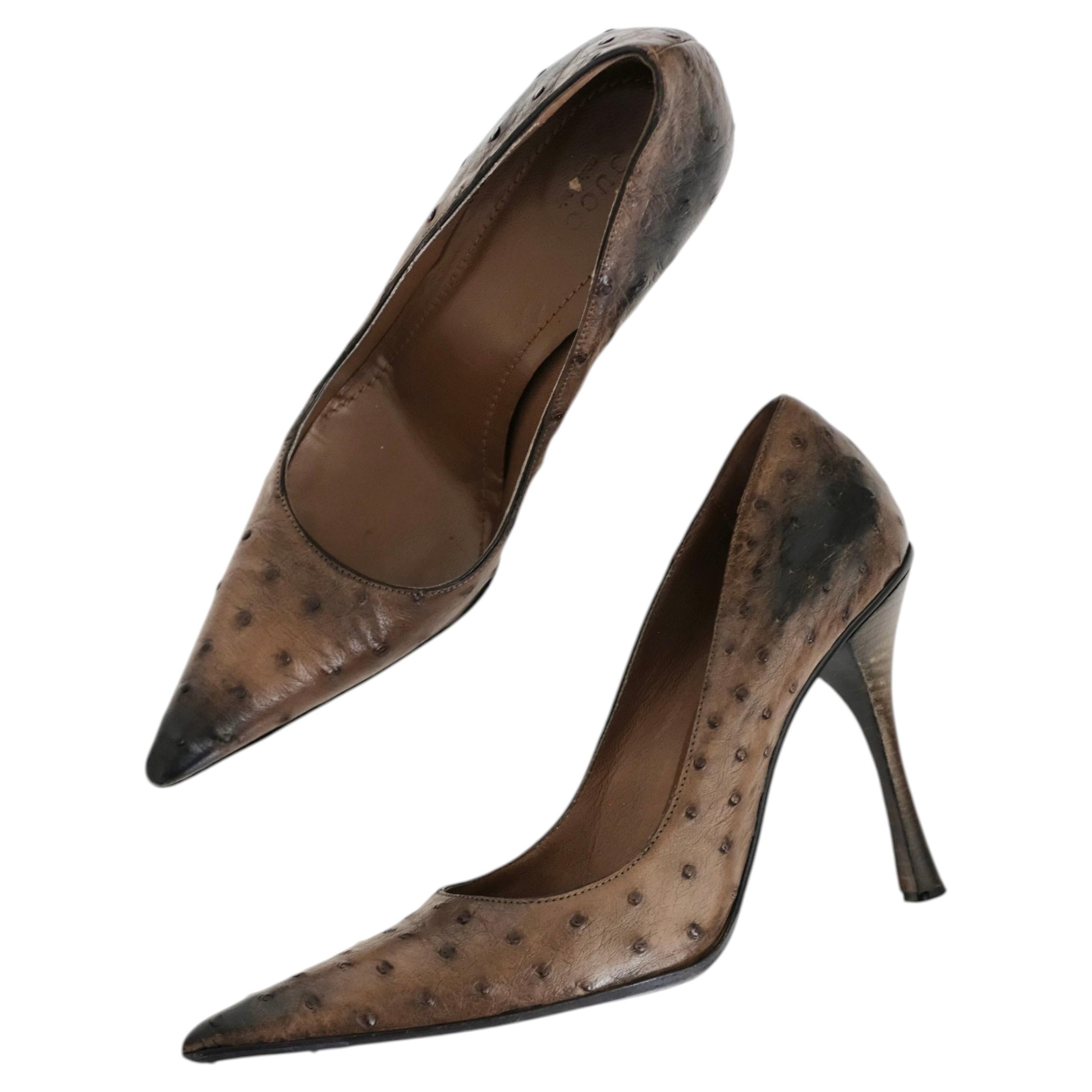 Gucci by Tom Ford – Stöckelschuhe mit spitzer Zehenpartie aus Straußenleder aus den 2000er Jahren (8)