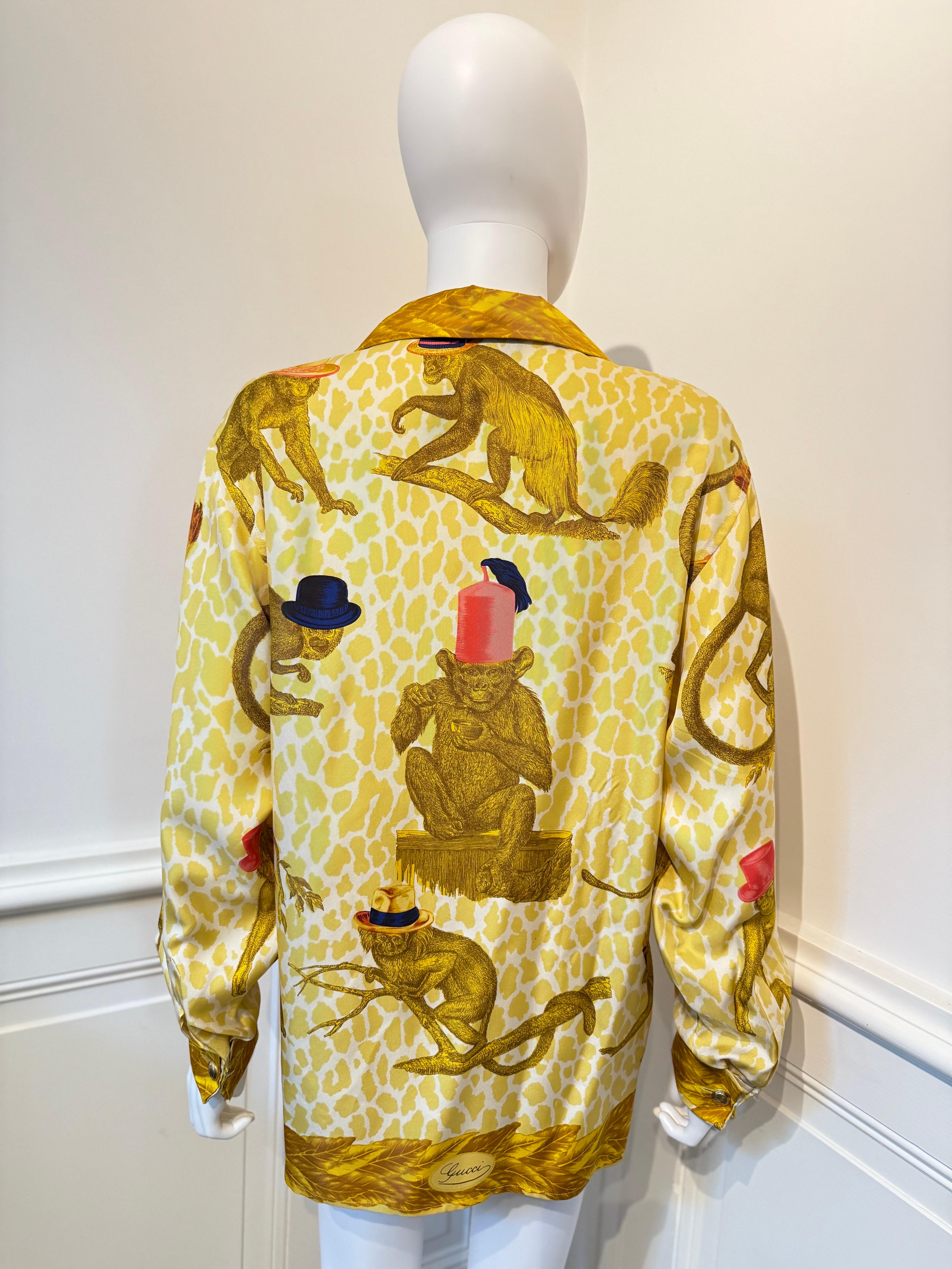 Camisa de seda Gucci by Tom Ford 2000 con el icónico estampado de monos en venta 1