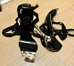 GUCCI by TOM FORD 2002 Vintage Mother of Pearl Runway Strappy Sandal Heels