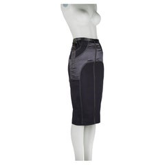 Gucci by Tom Ford 2003 High-Waisted Sculptural Pencil Skirt IT38