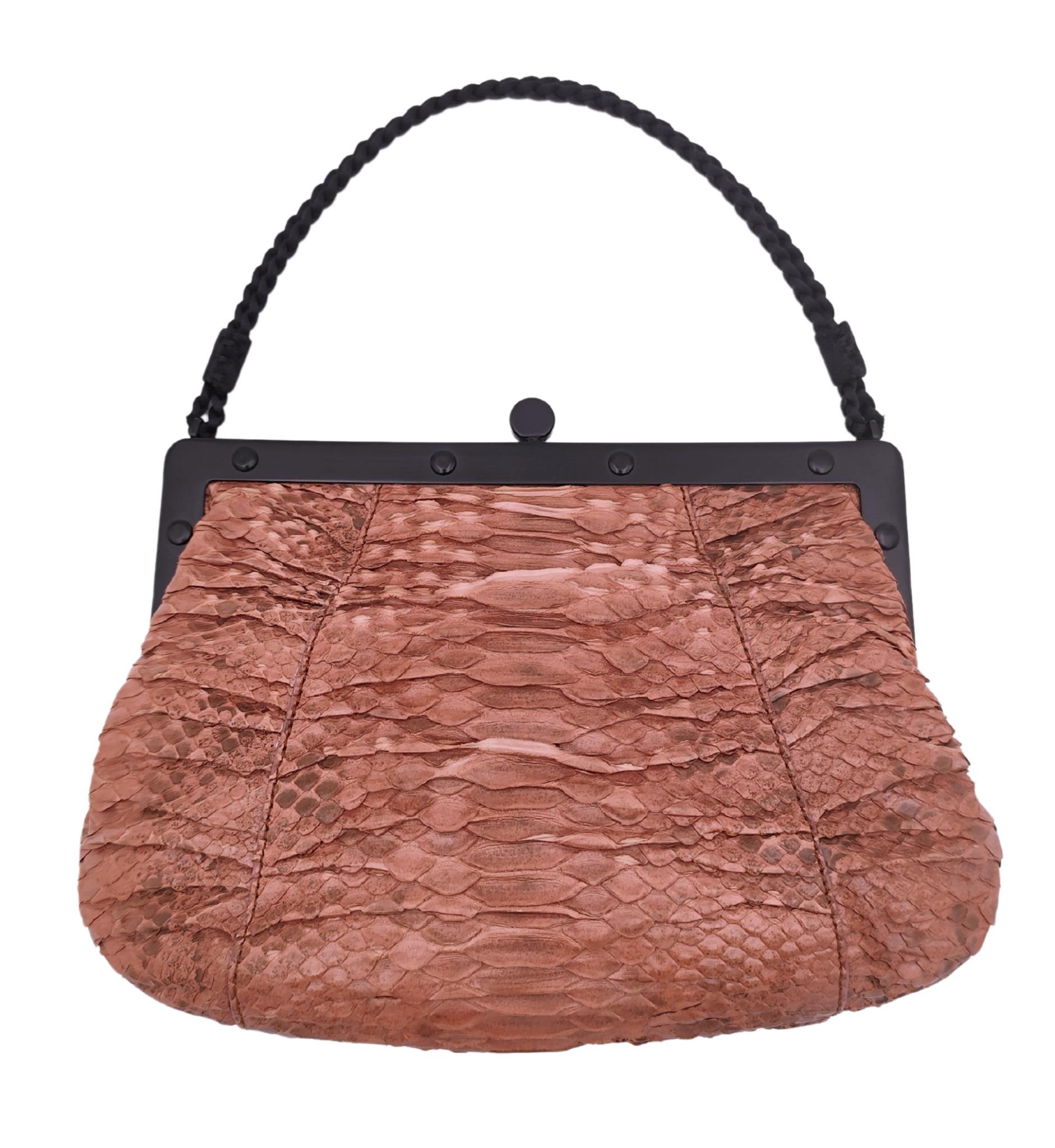 PLEASE NOTE: Due to its composition this item cannot be sold or shipped outside the European Union

Gucci by Tom Ford 2003 shoulder bag
Pink snakeskin leather
Black hardware 
Satin silk lining
Braided silk handle

Measurements: 
24x16x6 cm
drop 10