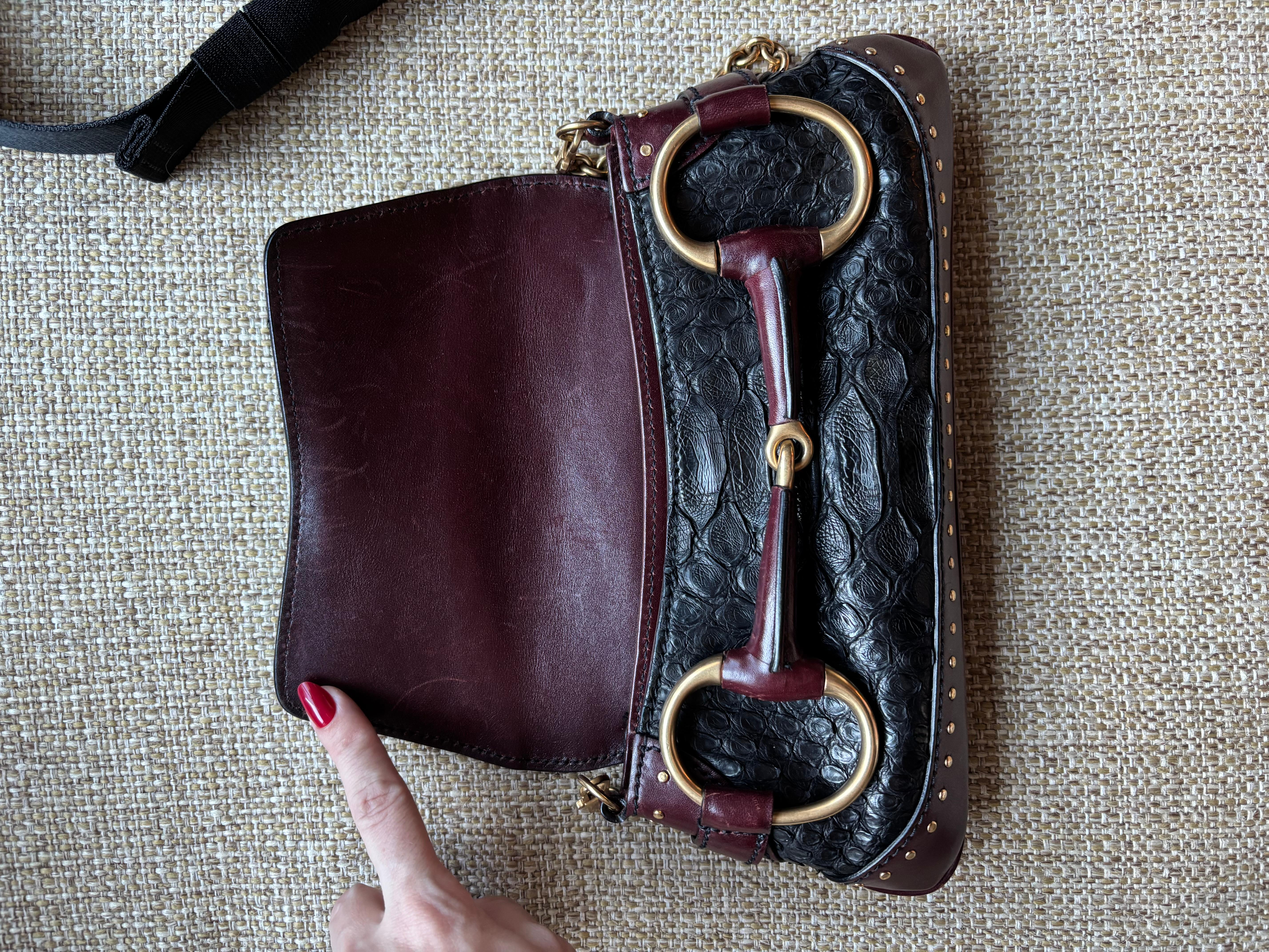 GUCCI by TOM FORD 2003 vintage snake embossed leather bag horsebit chain 3