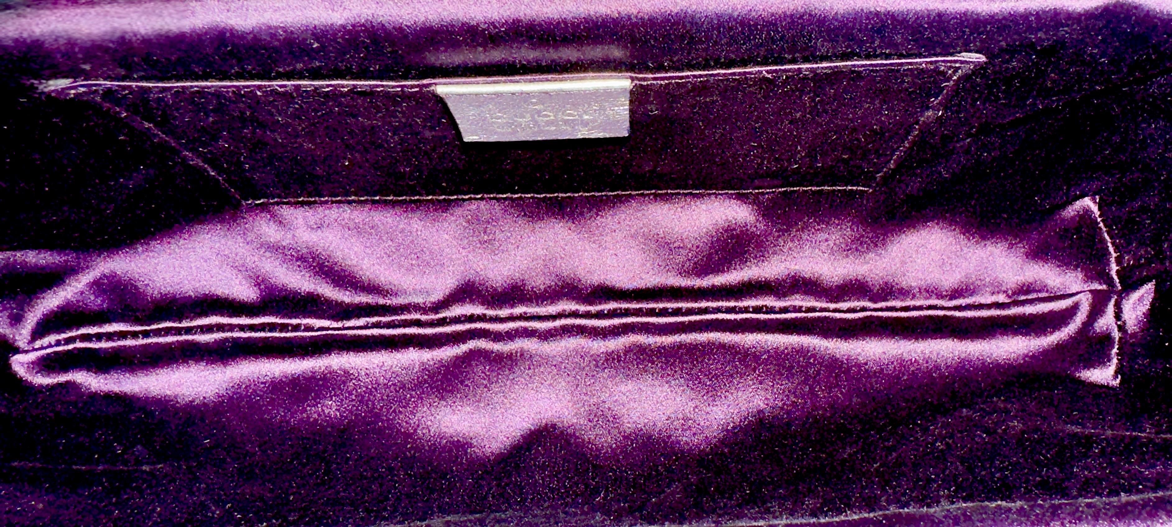 GUCCI by Tom Ford 2004 Exotic Silver Dragon Encrusted Crystal Bag Clutch Bamboo For Sale 1