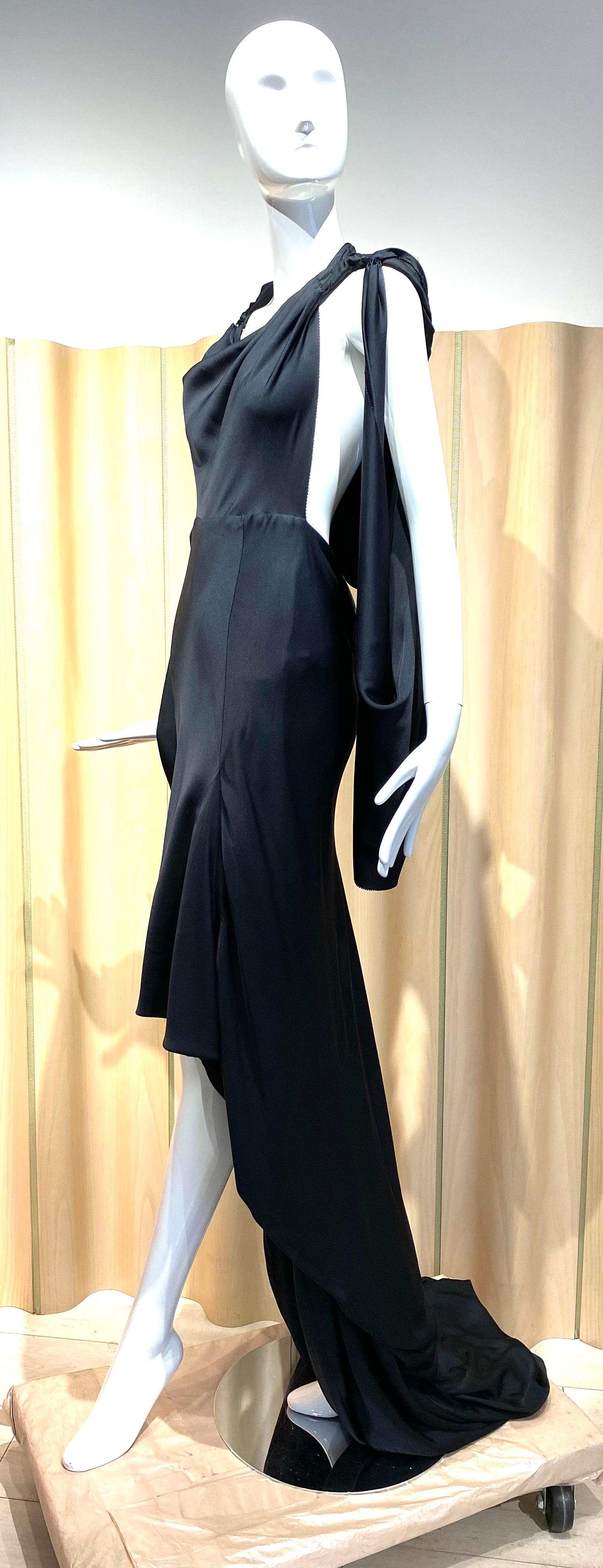 GUCCI by Tom Ford 2011 Black Silk  Gown For Sale 4