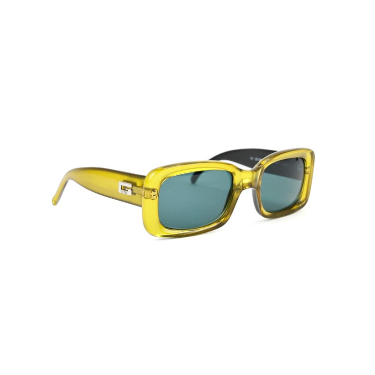 Gucci by Tom Ford 90s Sunglasses For Sale at 1stDibs display picture 1