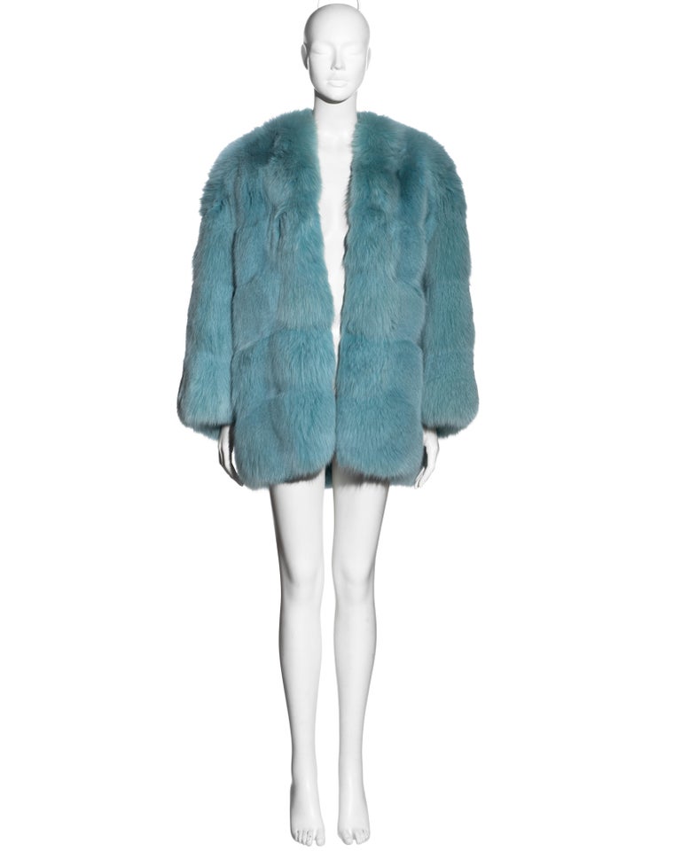 Gucci by Tom Ford aqua blue fox fur coat, fw 1997 In Excellent Condition For Sale In London, GB