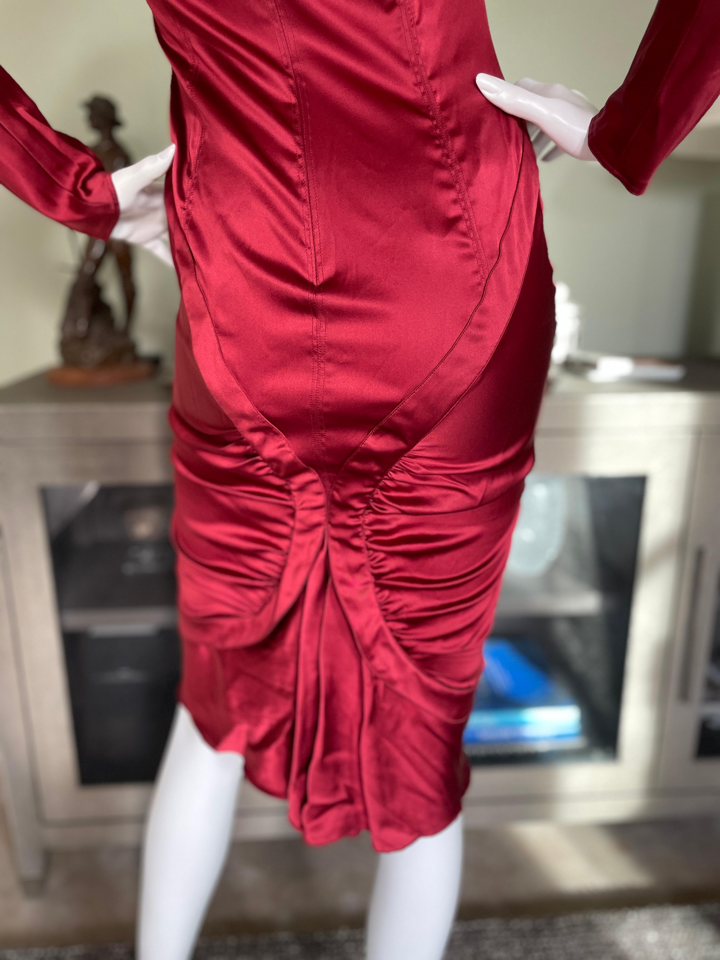 Women's Gucci by Tom Ford Autumn 2003 Red Silk Cocktail Dress For Sale