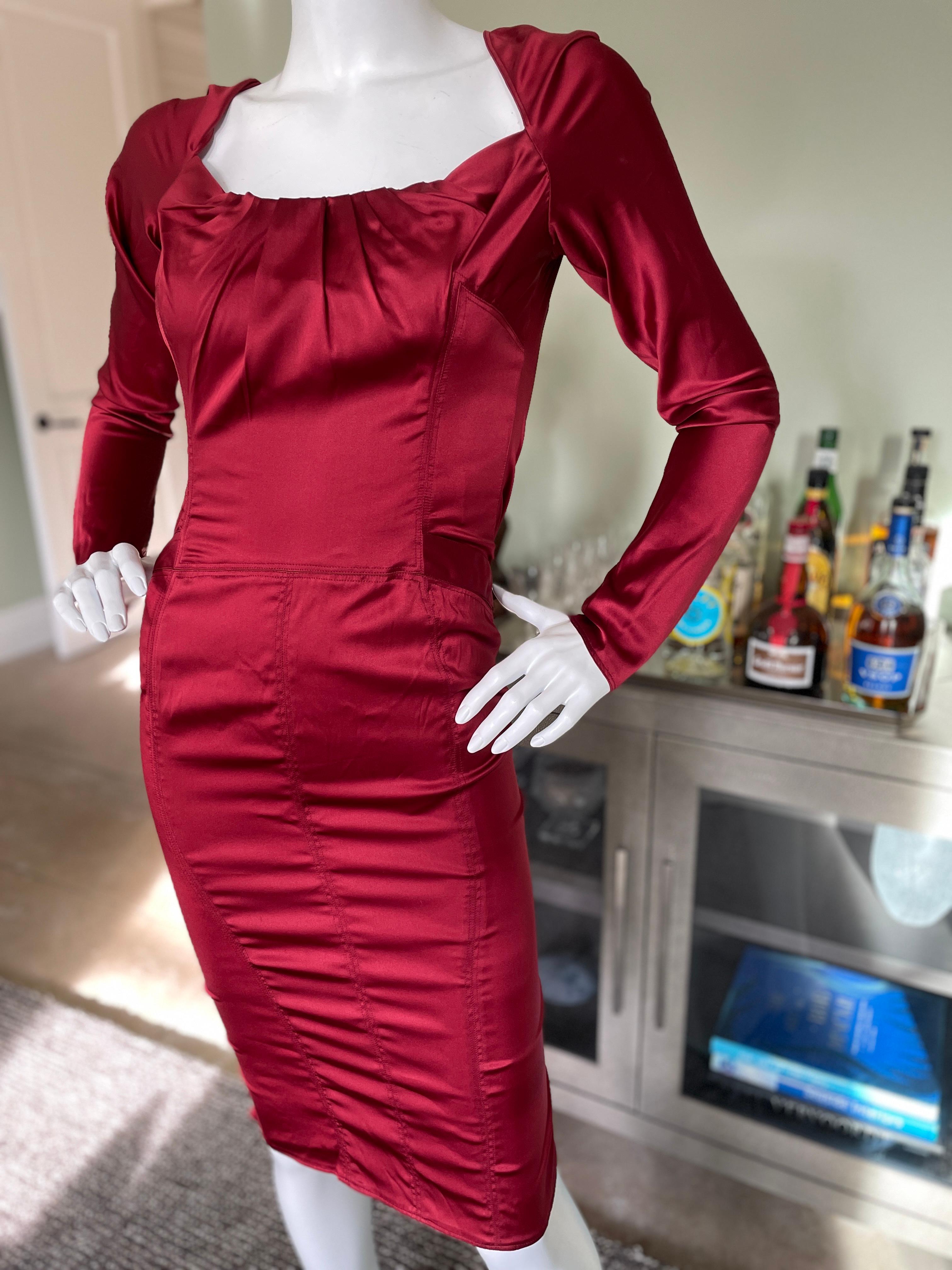 Gucci by Tom Ford Autumn 2003 Red Silk Cocktail Dress For Sale 2