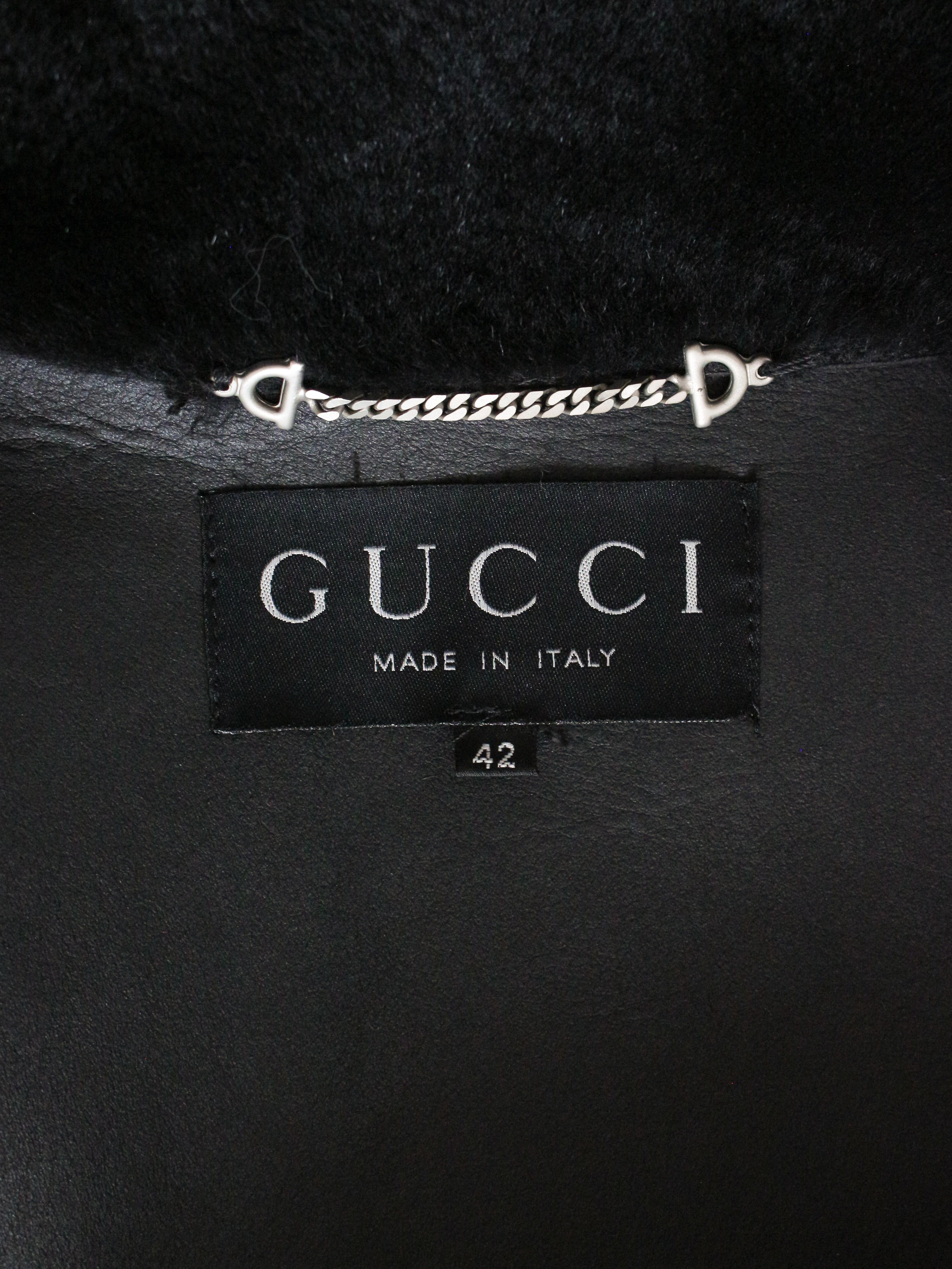 Gucci by Tom Ford Autunno/Inverno 1995 Kate Moss Cappotto doppio petto in shearling in vendita 10