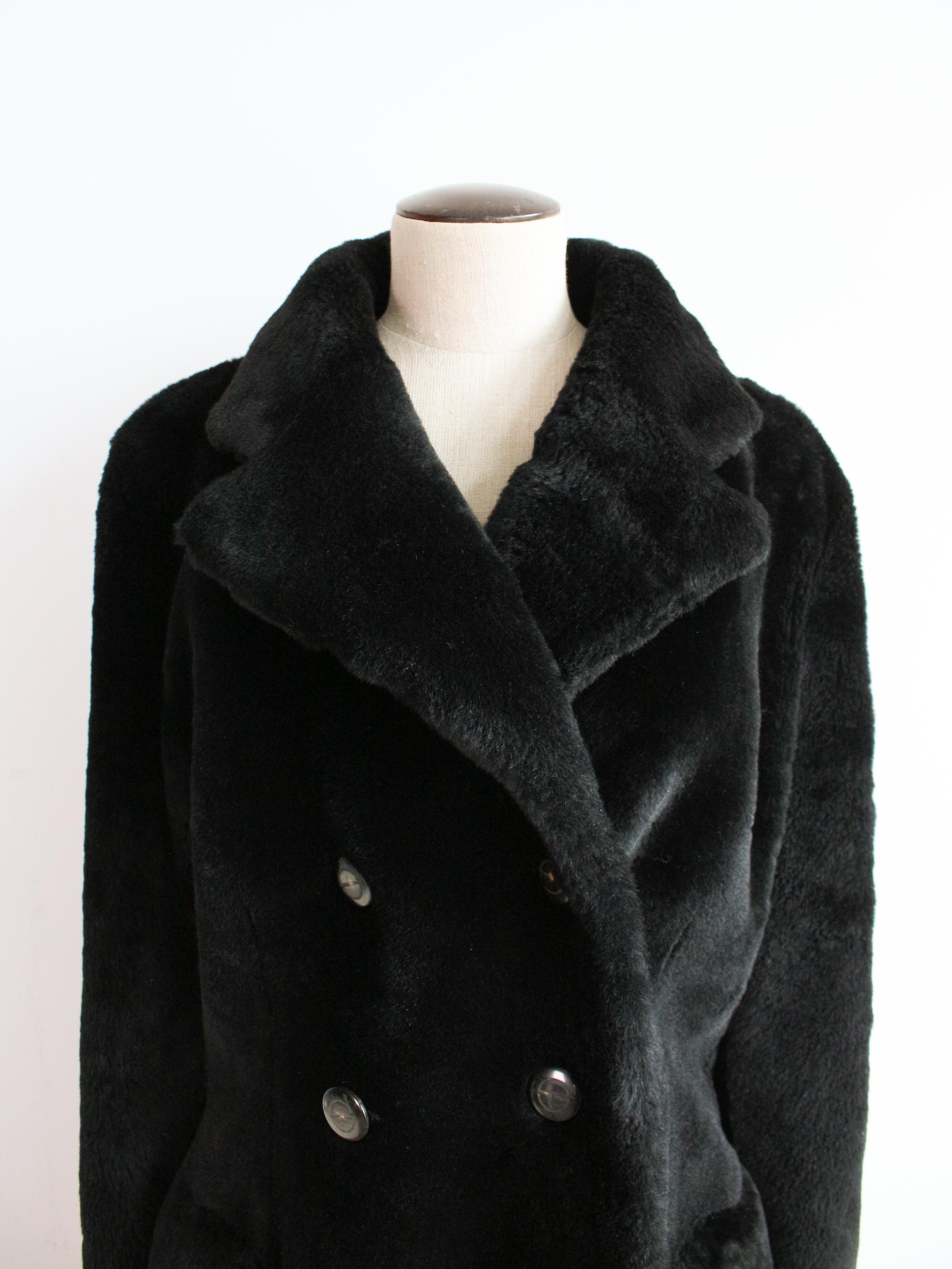 Gucci by Tom Ford Autunno/Inverno 1995 Kate Moss Cappotto doppio petto in shearling in vendita 2