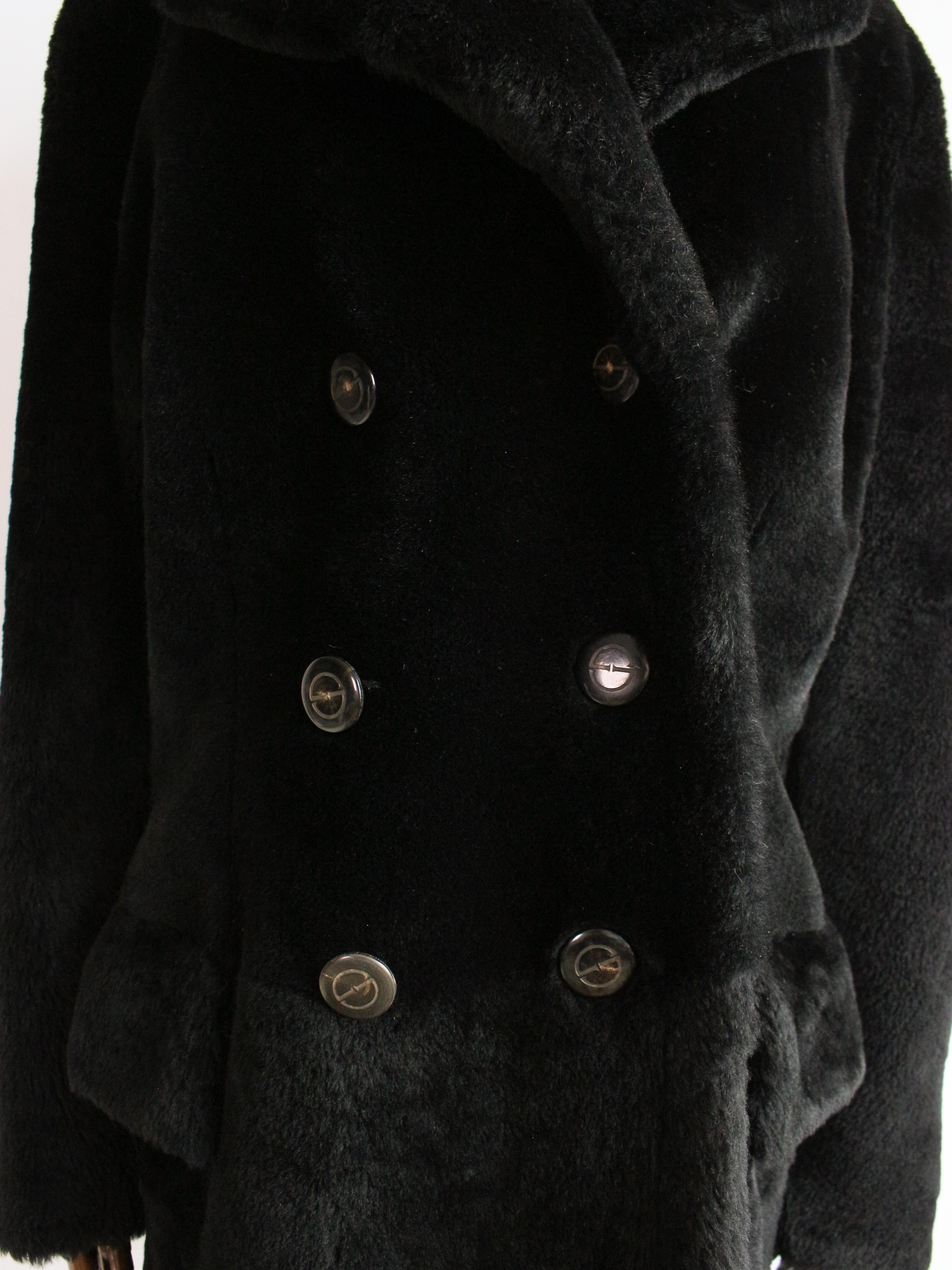 Gucci by Tom Ford Autunno/Inverno 1995 Kate Moss Cappotto doppio petto in shearling in vendita 3