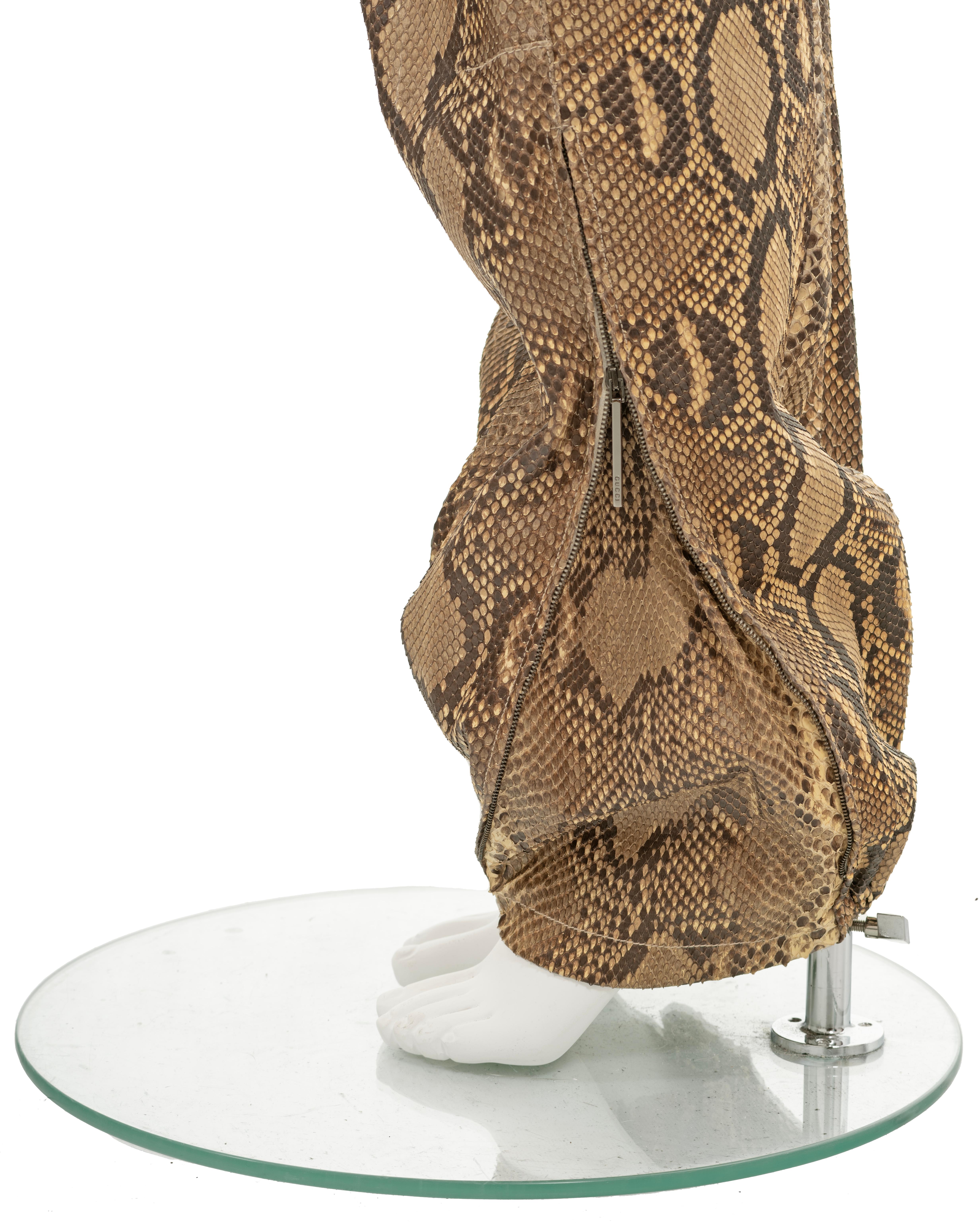 Gucci par Tom Ford - Combinaison en python beige, printemps-été 2000 en vente 7