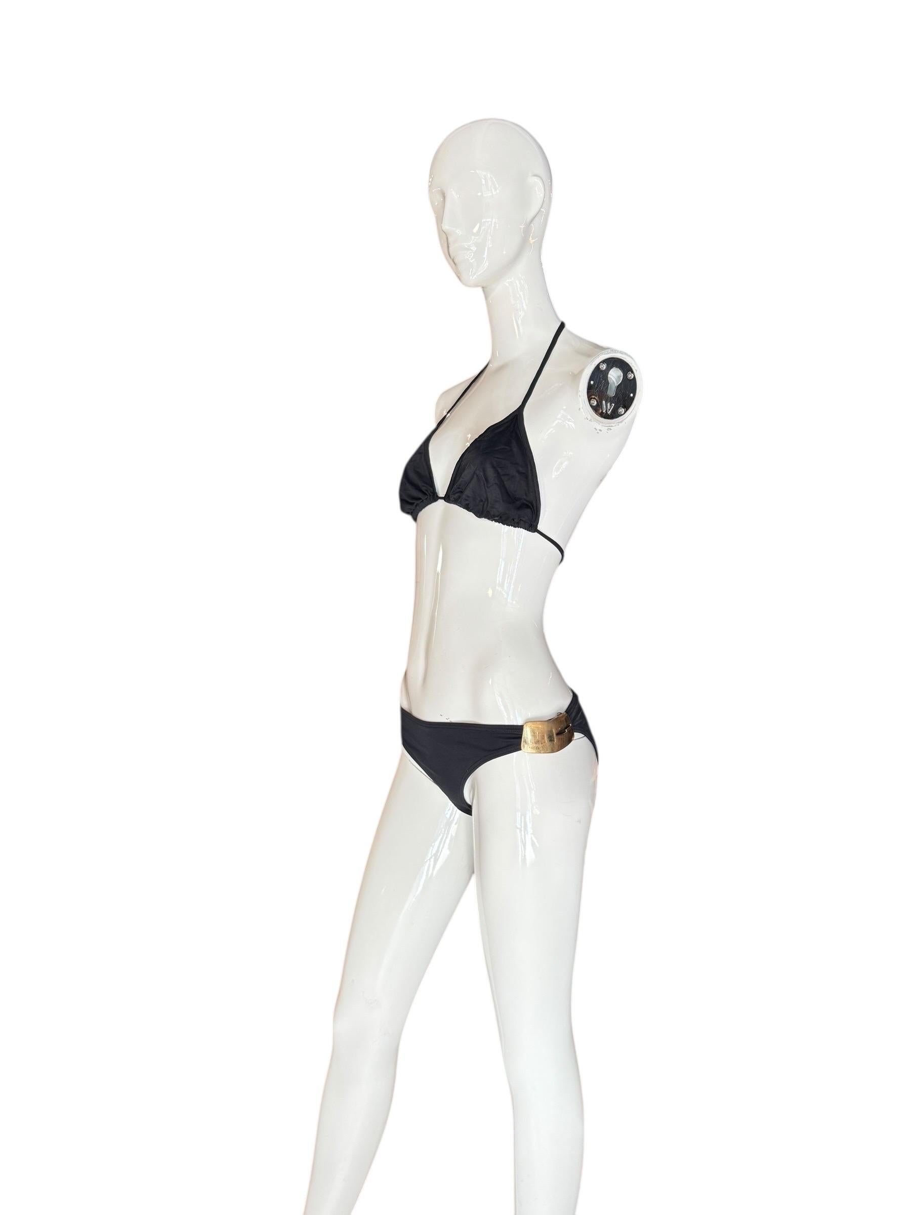 Donna Bikini nero di Gucci by Tom Ford con minuteria dorata 