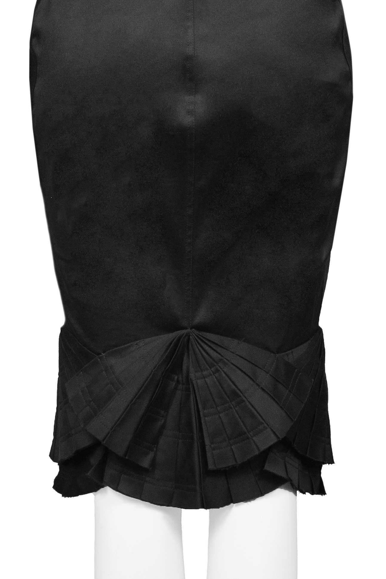 Women's Gucci By Tom Ford Black Dress With Back Pleat Fan Detailing 2003