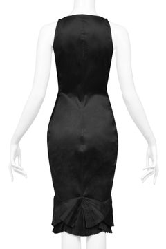 Gucci par Tom Ford - Robe noire avec détails d'éventail plissé au dos 2003
