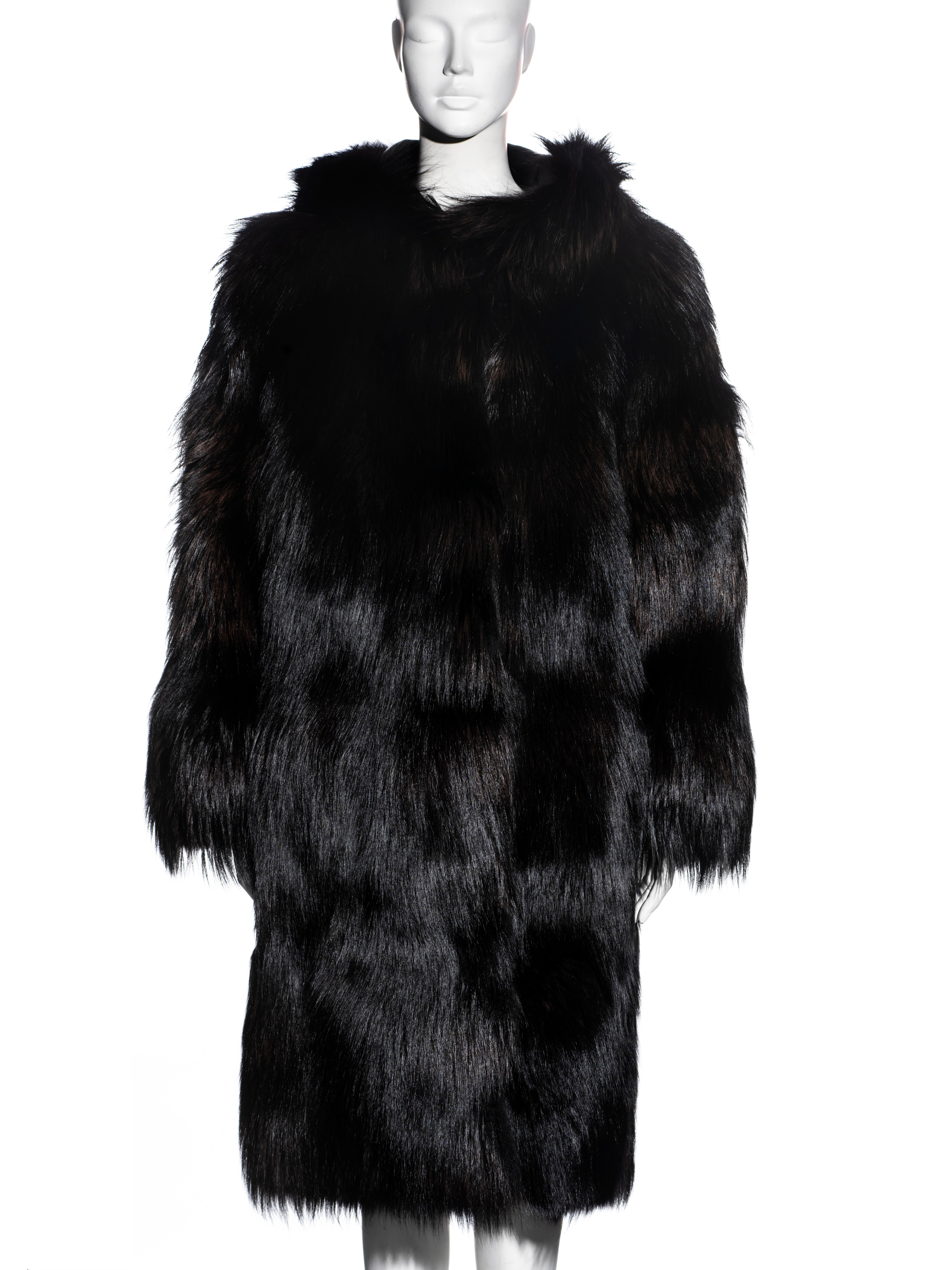 Gucci by Tom Ford black fox fur oversized hooded coat, fw 1998 In Excellent Condition In London, GB