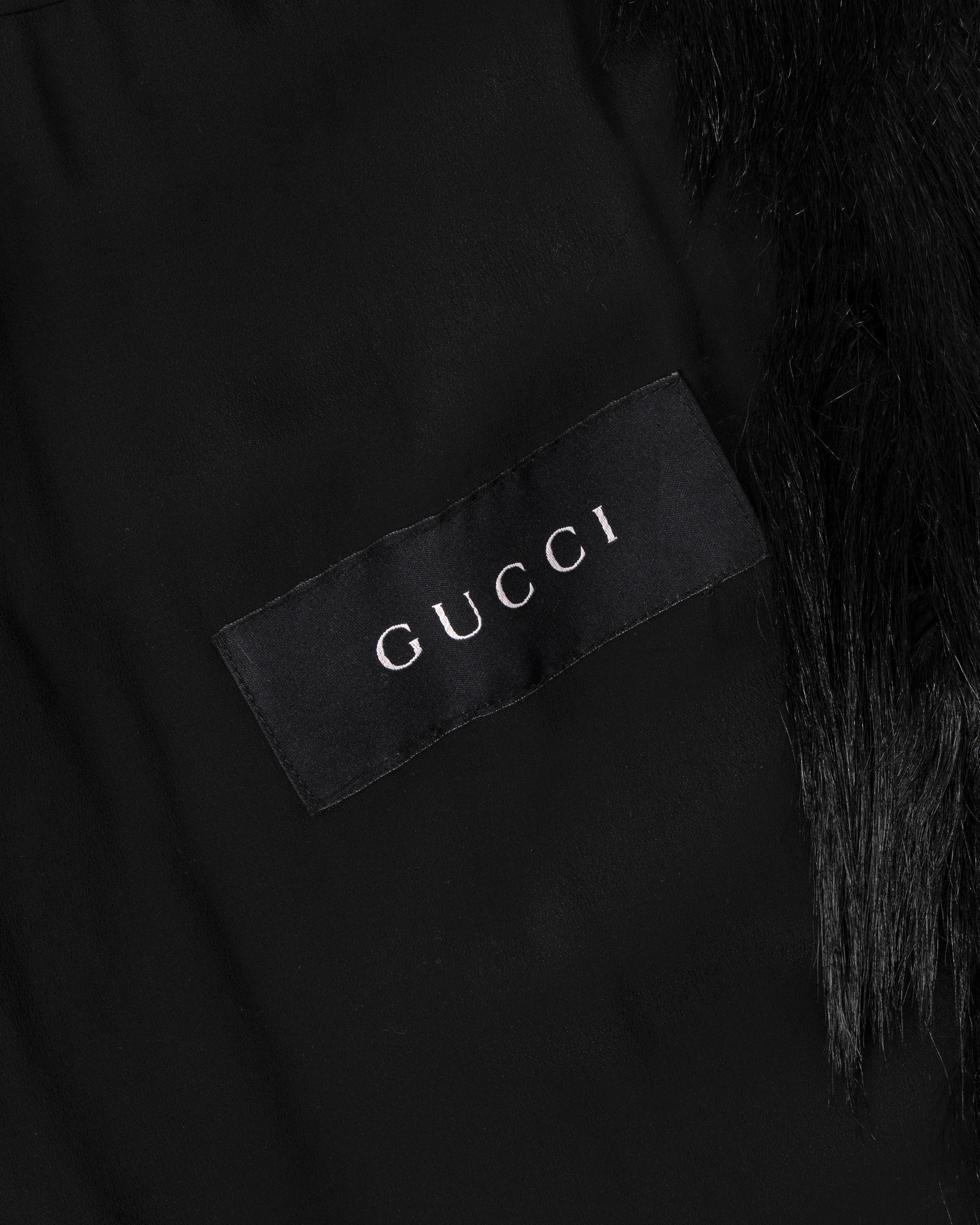 Manteau en poil de chèvre noir Gucci by Tom Ford, fw 2001 en vente 5