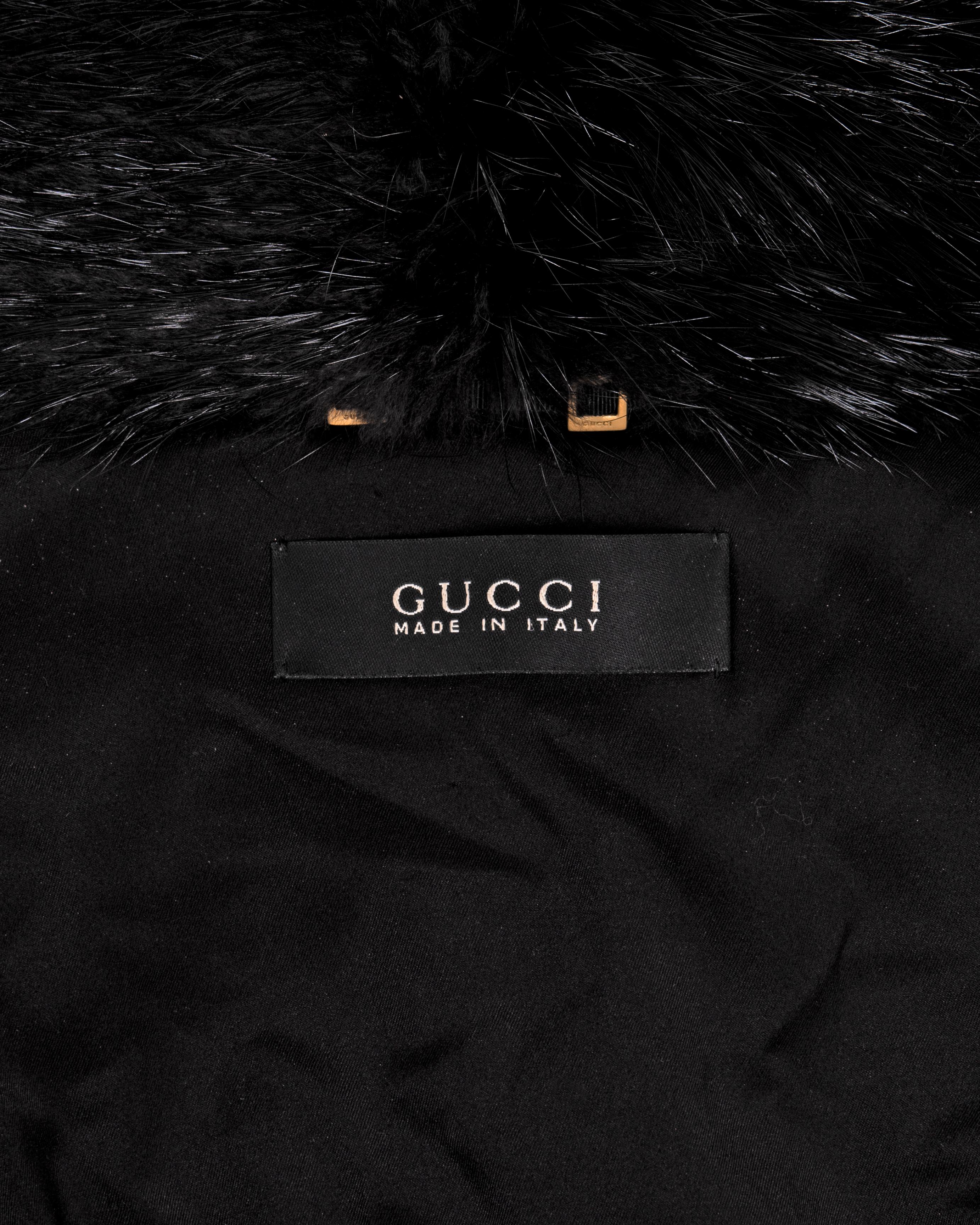 Gucci by Tom Ford veste en cuir noir et fourrure avec corset, fw 2003 en vente 9