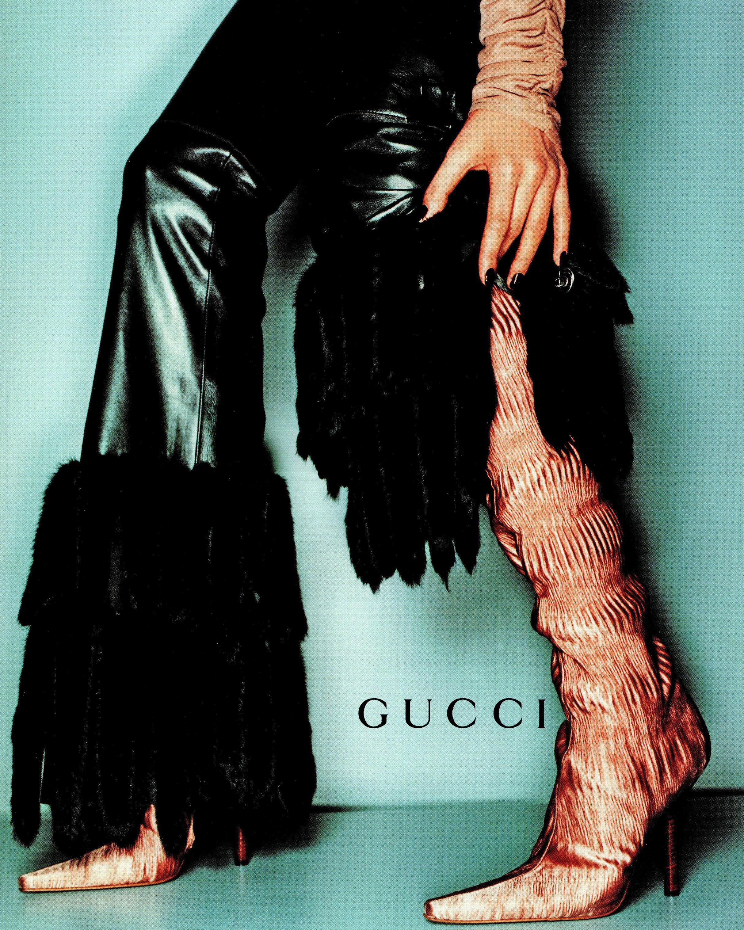 Noir Pantalon évasé en cuir noir et fourrure de vison Gucci by Tom Ford, A/H 1999 en vente