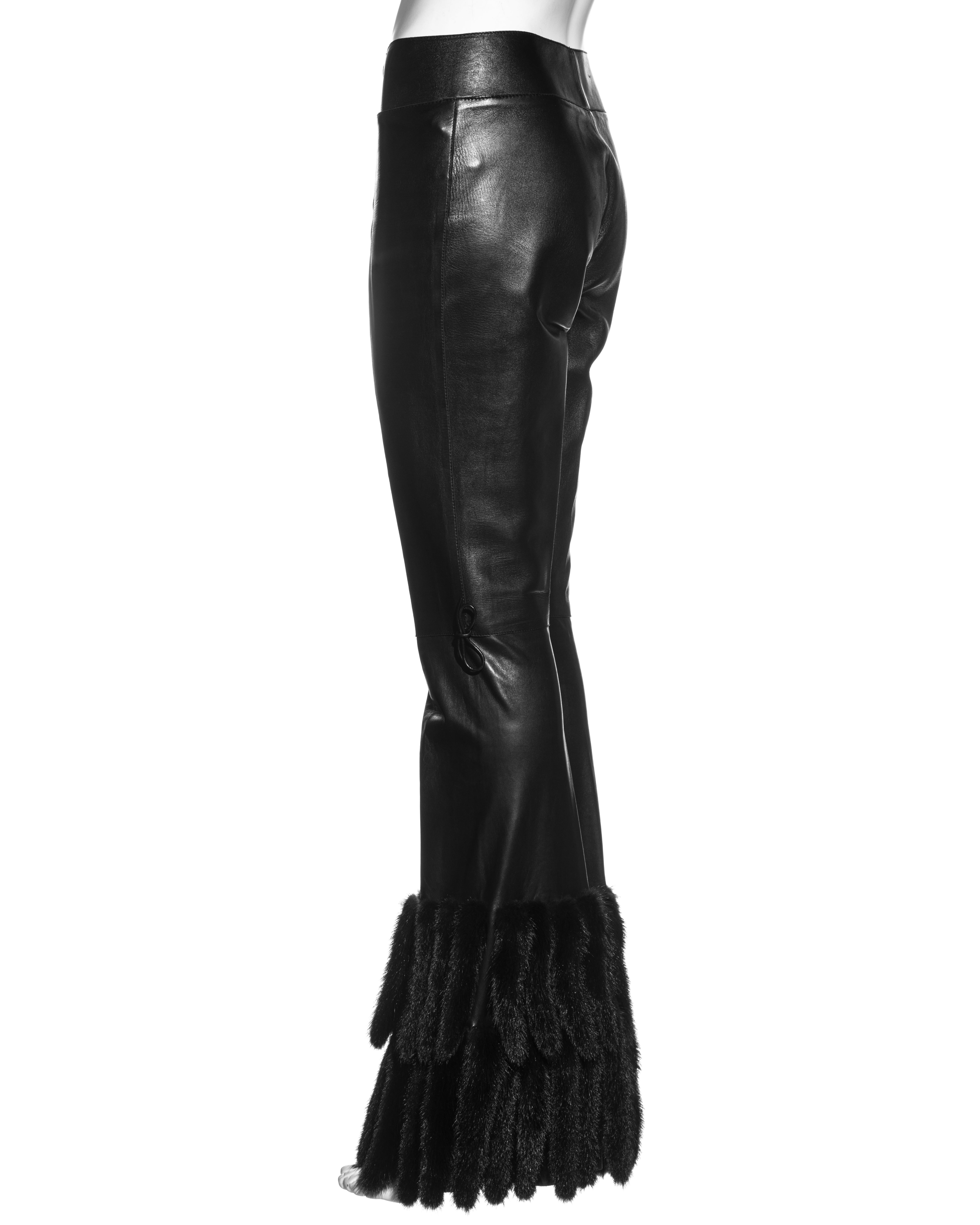 Pantalon évasé en cuir noir et fourrure de vison Gucci by Tom Ford, A/H 1999 en vente 3