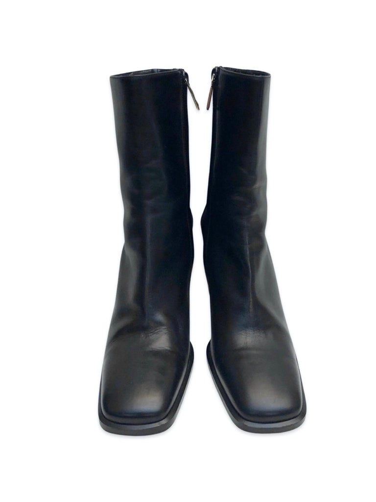 Gucci by Tom Ford Black Leather Square Toe Ankle Boots For Sale at 