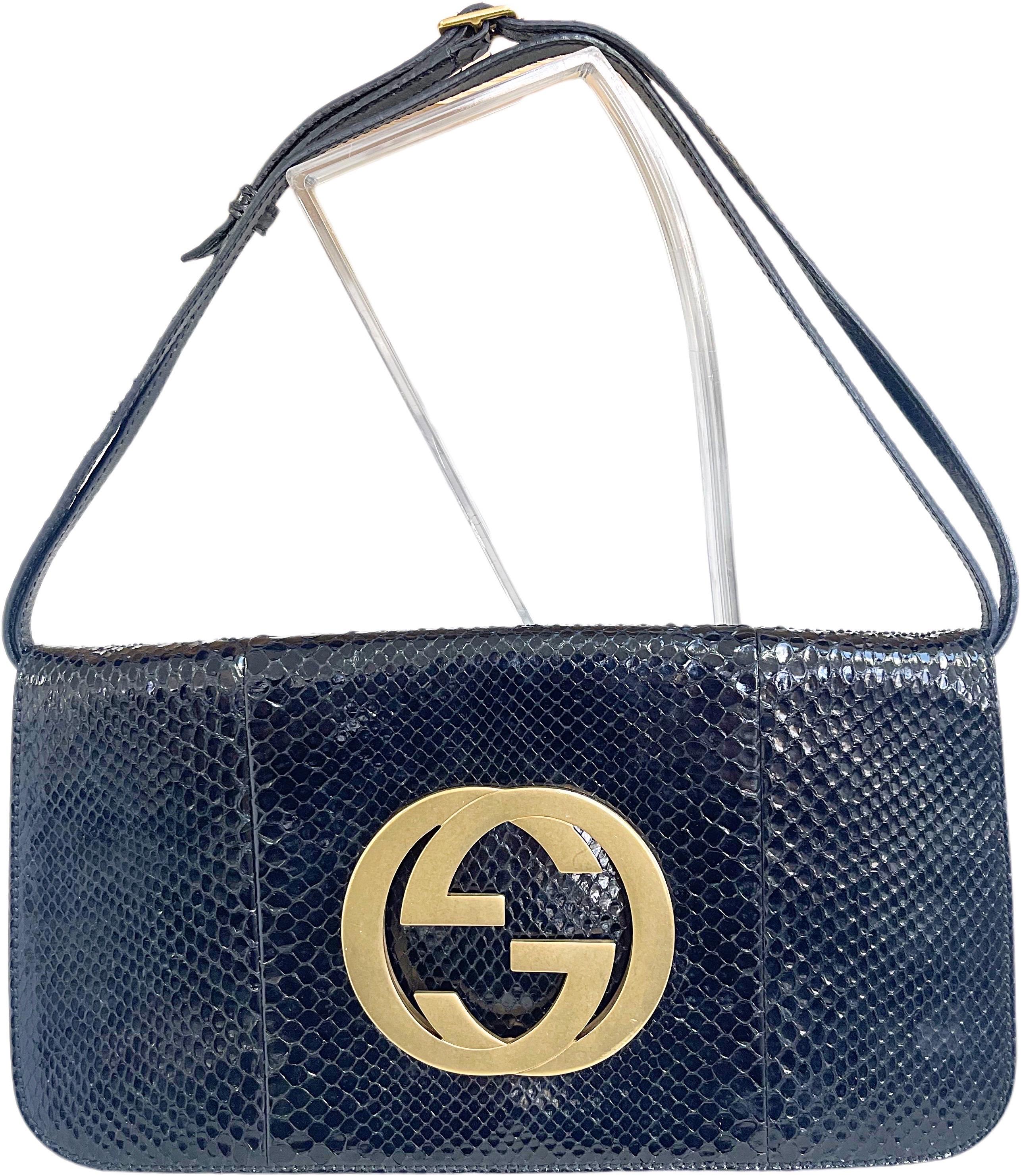 Gucci by Tom Ford Black Python Snakeskin 2000s Convertible Clutch Crossbody Bag For Sale 16
