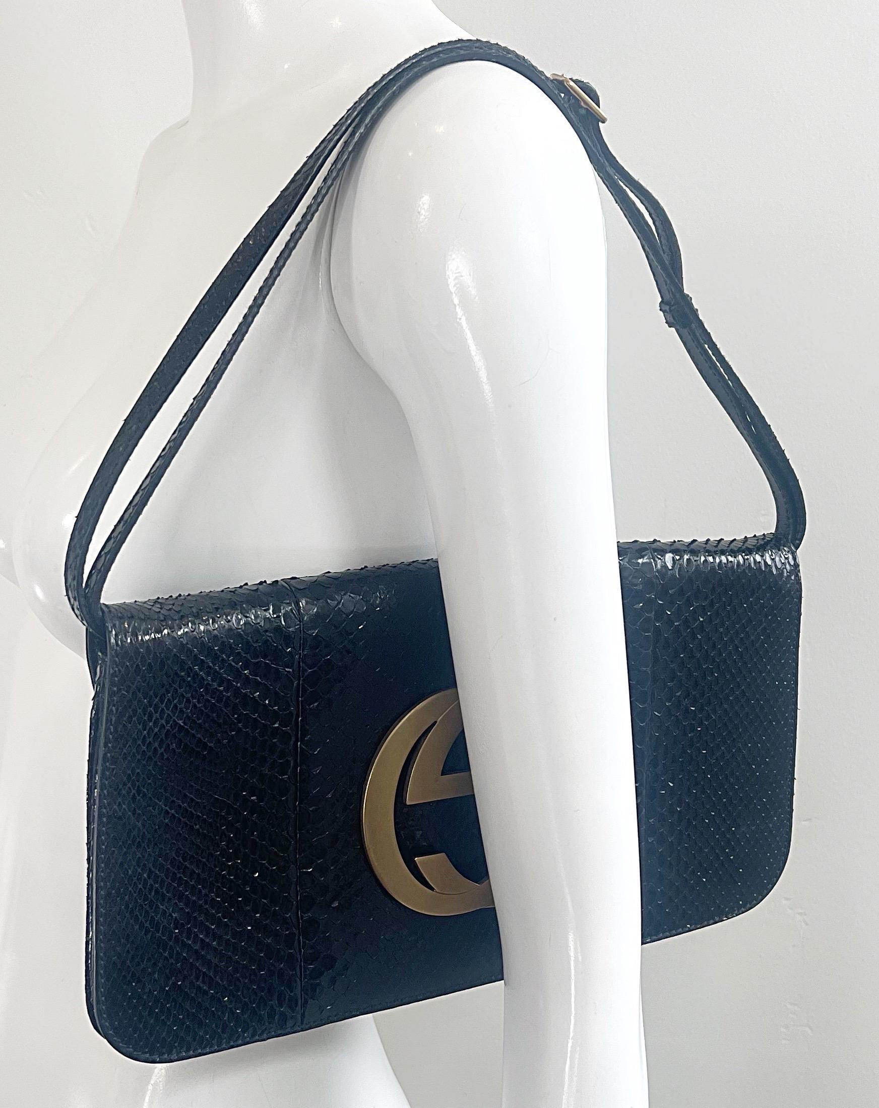 Gucci by Tom Ford Black Python Snakeskin 2000s Convertible Clutch Crossbody Bag For Sale 5
