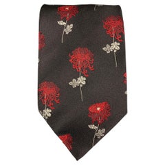 GUCCI by Tom Ford Black & Red Chrysanthemum Embroidered Silk Neck Tie