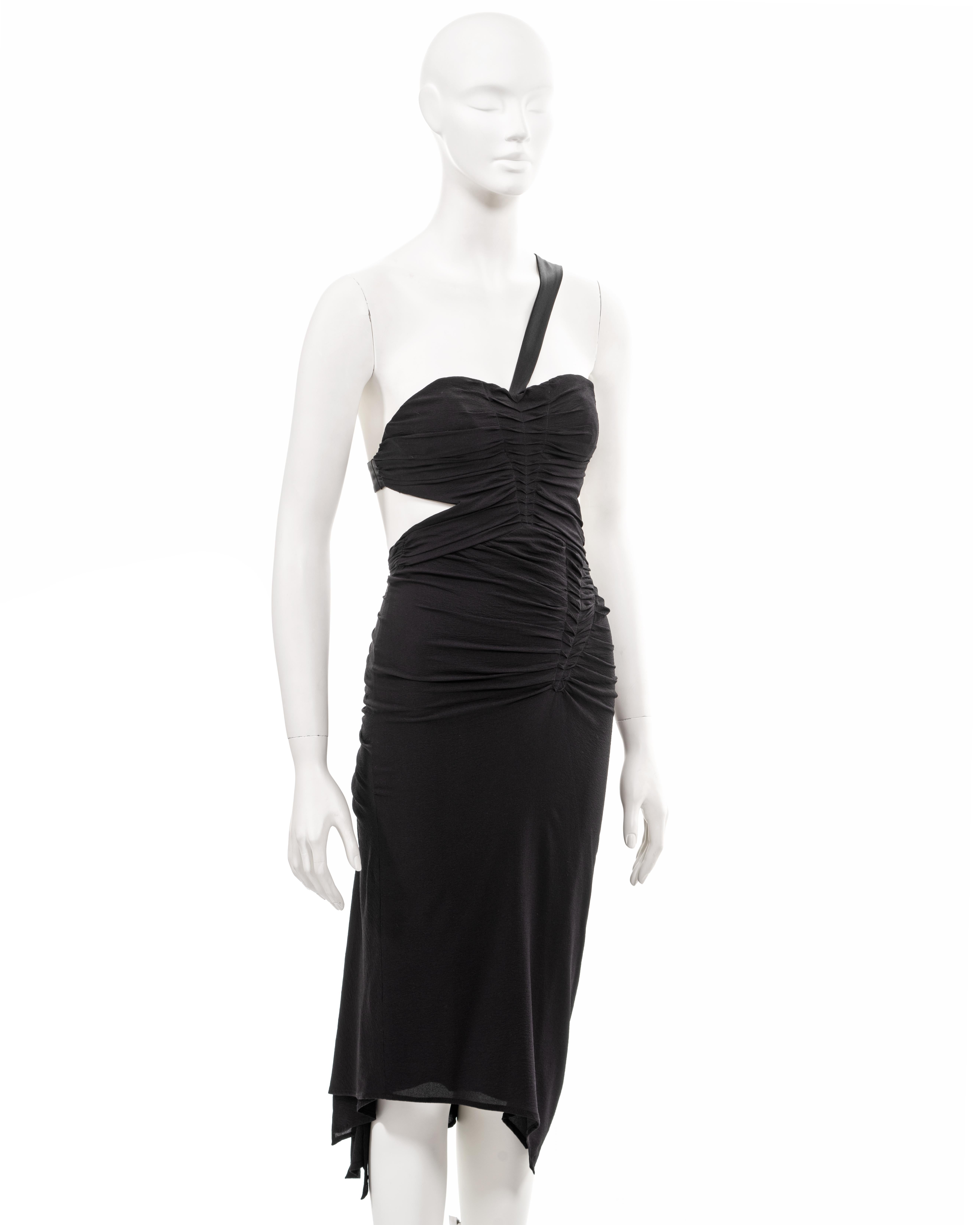 Gucci by Tom Ford black ruched silk spandex evening dress, fw 2003 For Sale 7