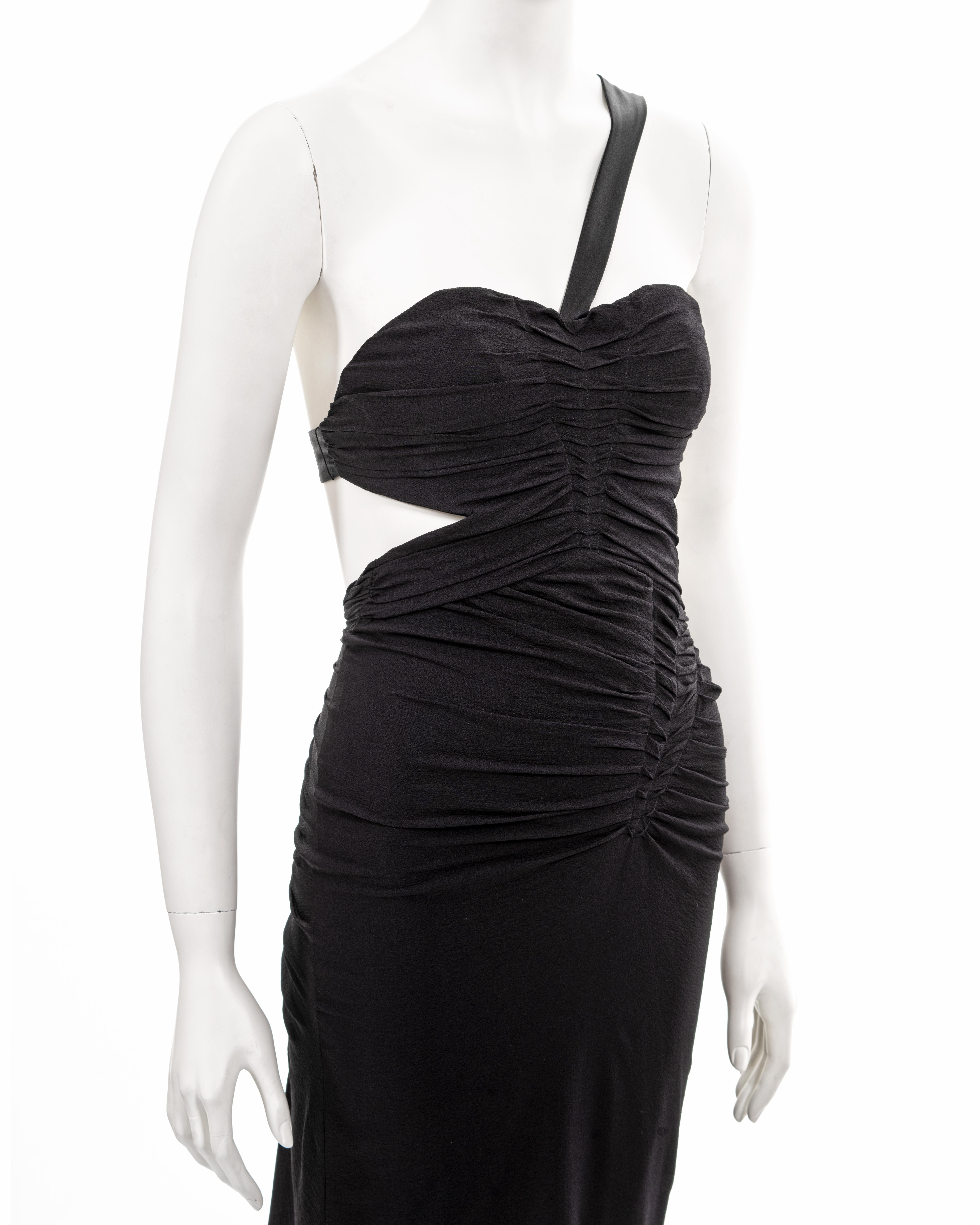 Gucci by Tom Ford black ruched silk spandex evening dress, fw 2003 For Sale 8