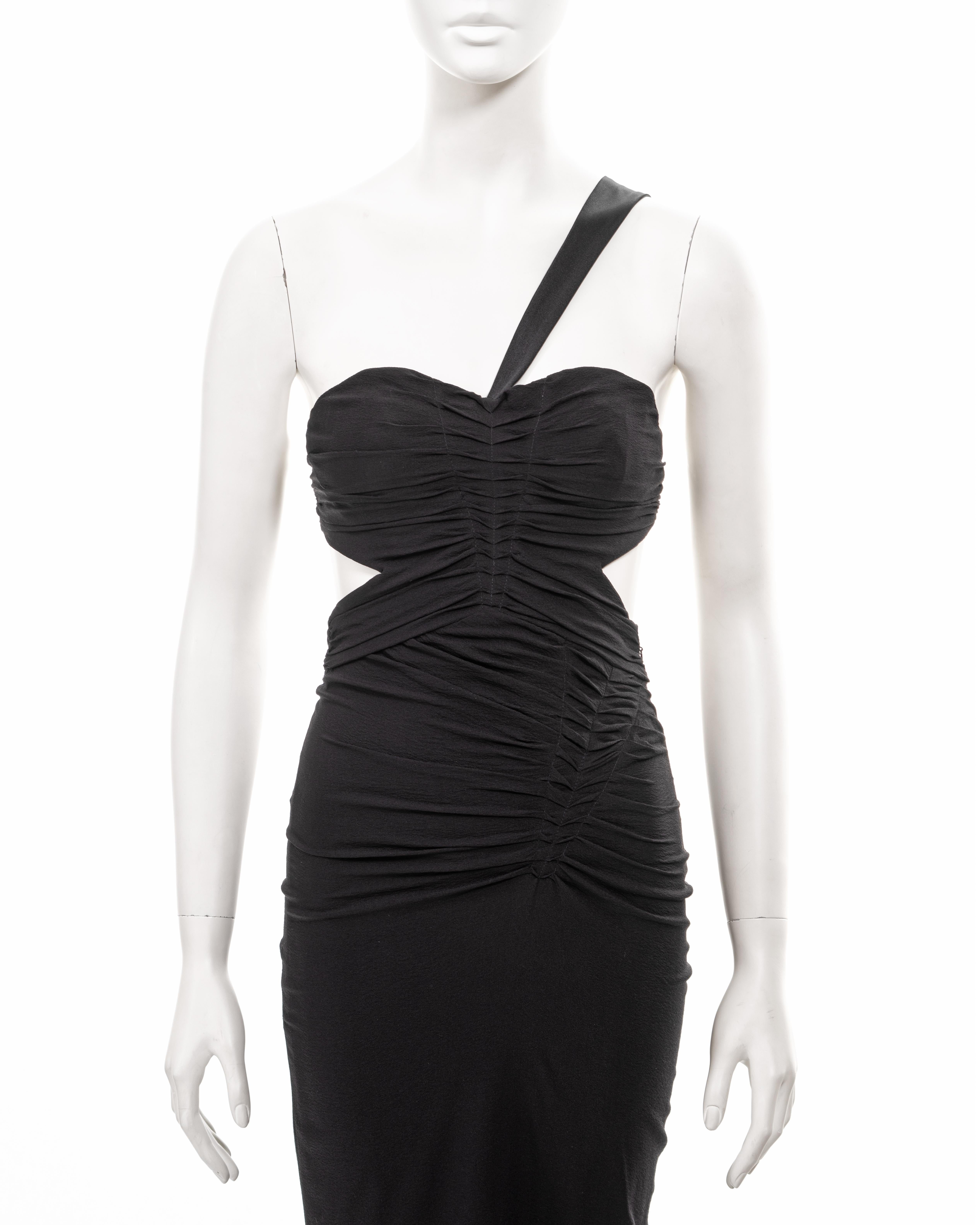 Gucci by Tom Ford black ruched silk spandex evening dress, fw 2003 In Excellent Condition For Sale In London, GB