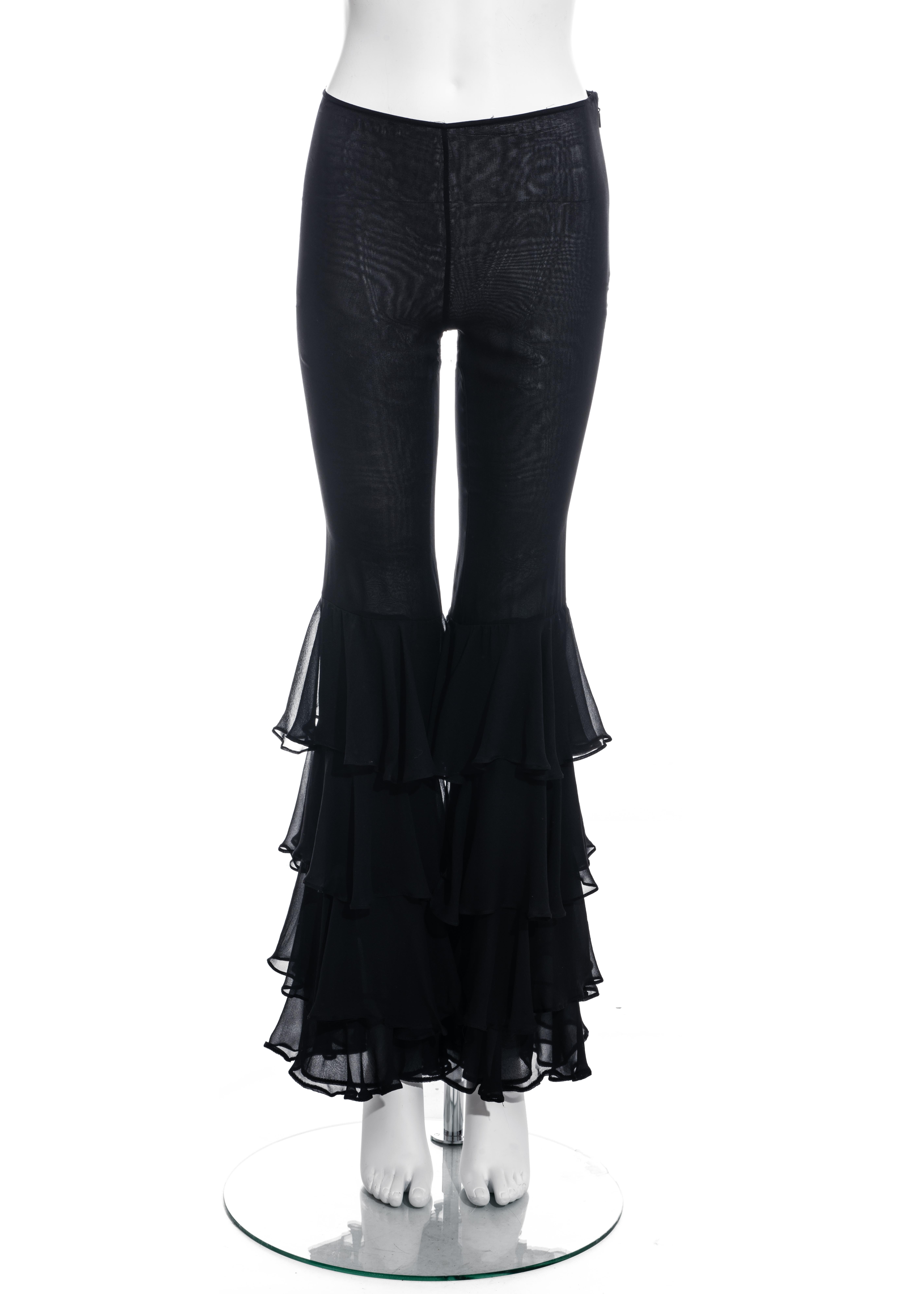 ▪ Gucci black chiffon flared evening pants
▪ Designed by Tom Ford
▪ Ruffled bell bottoms 
▪ Zip fastening
▪ IT 40 - FR 36 - UK 8 - US 4
▪ Fall-Winter 1999
