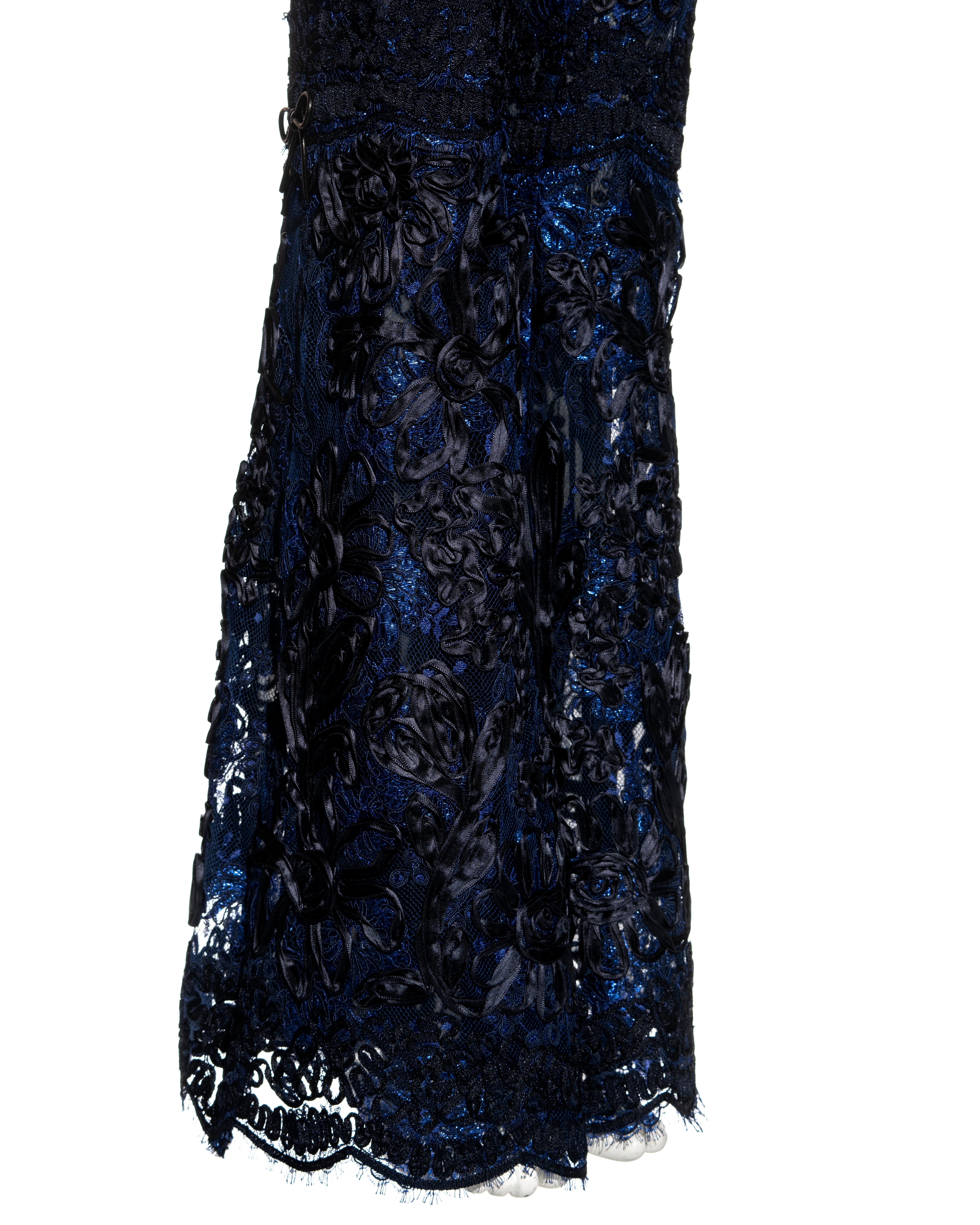 Gucci by Tom Ford Hose aus blauer und schwarzer Lamm mit floraler Spitze, fw 1999 im Angebot 3