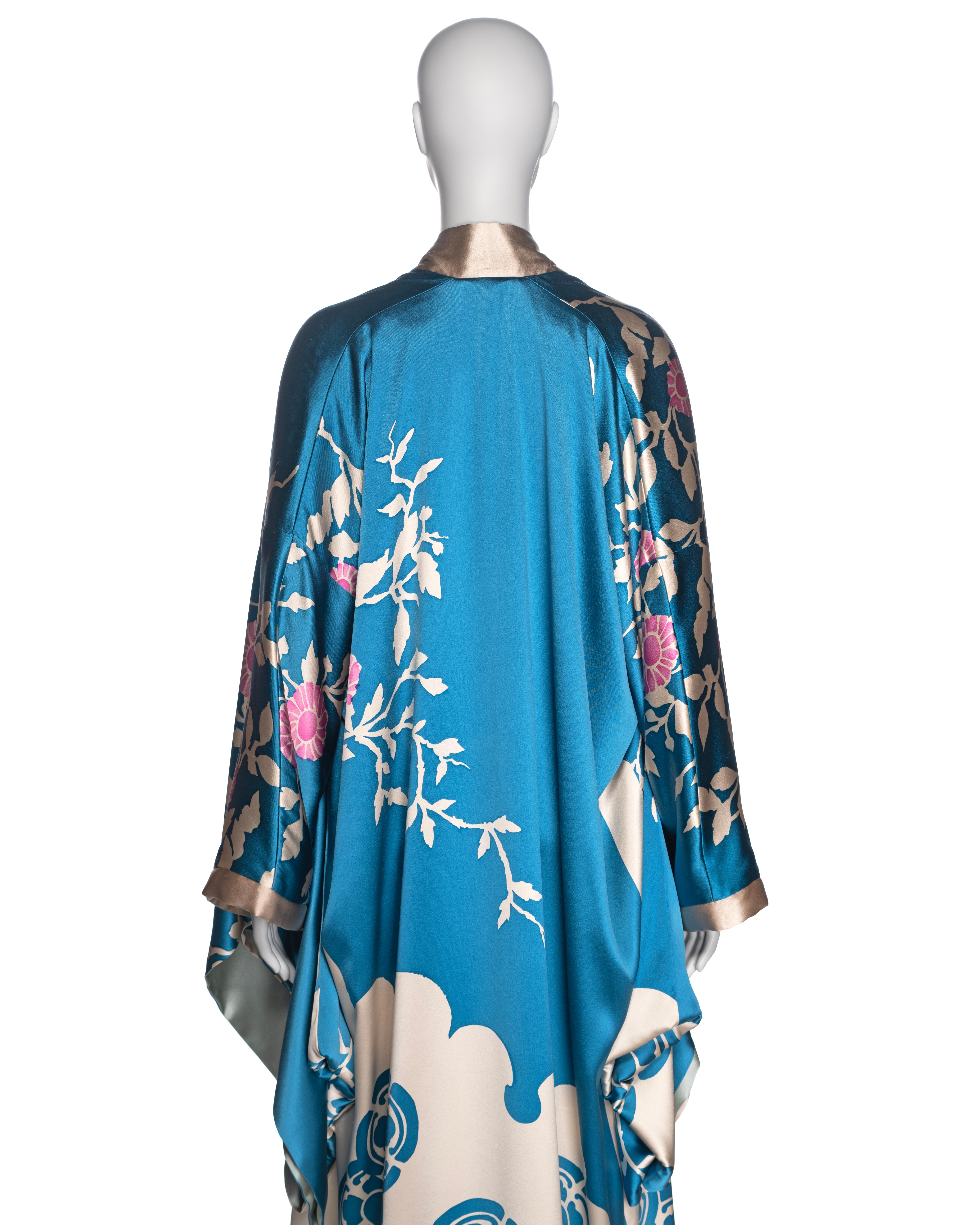 Gucci by Tom Ford Blue Silk Satin Kimono, SS 2003 8