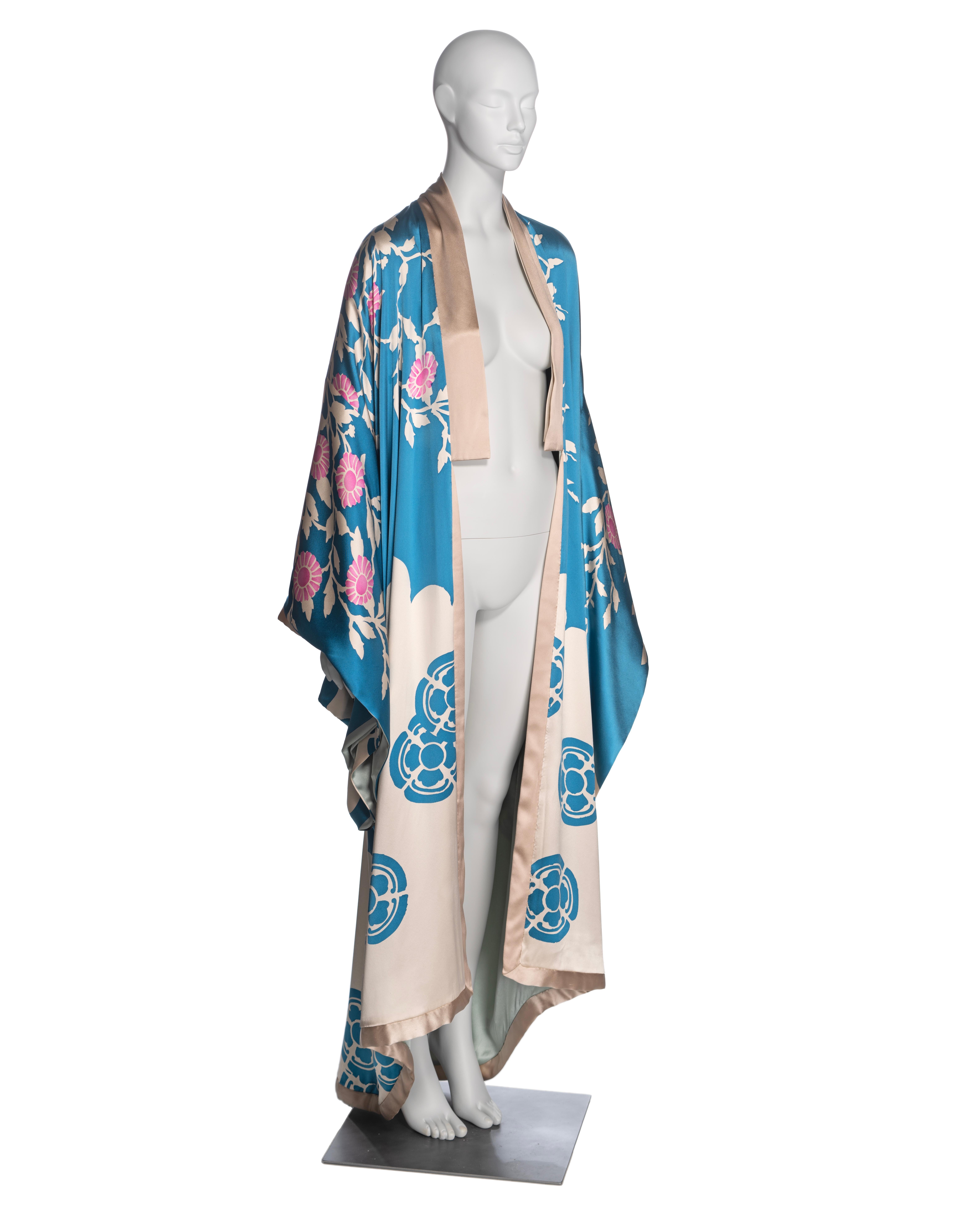 Gucci by Tom Ford Blue Silk Satin Kimono, SS 2003 2