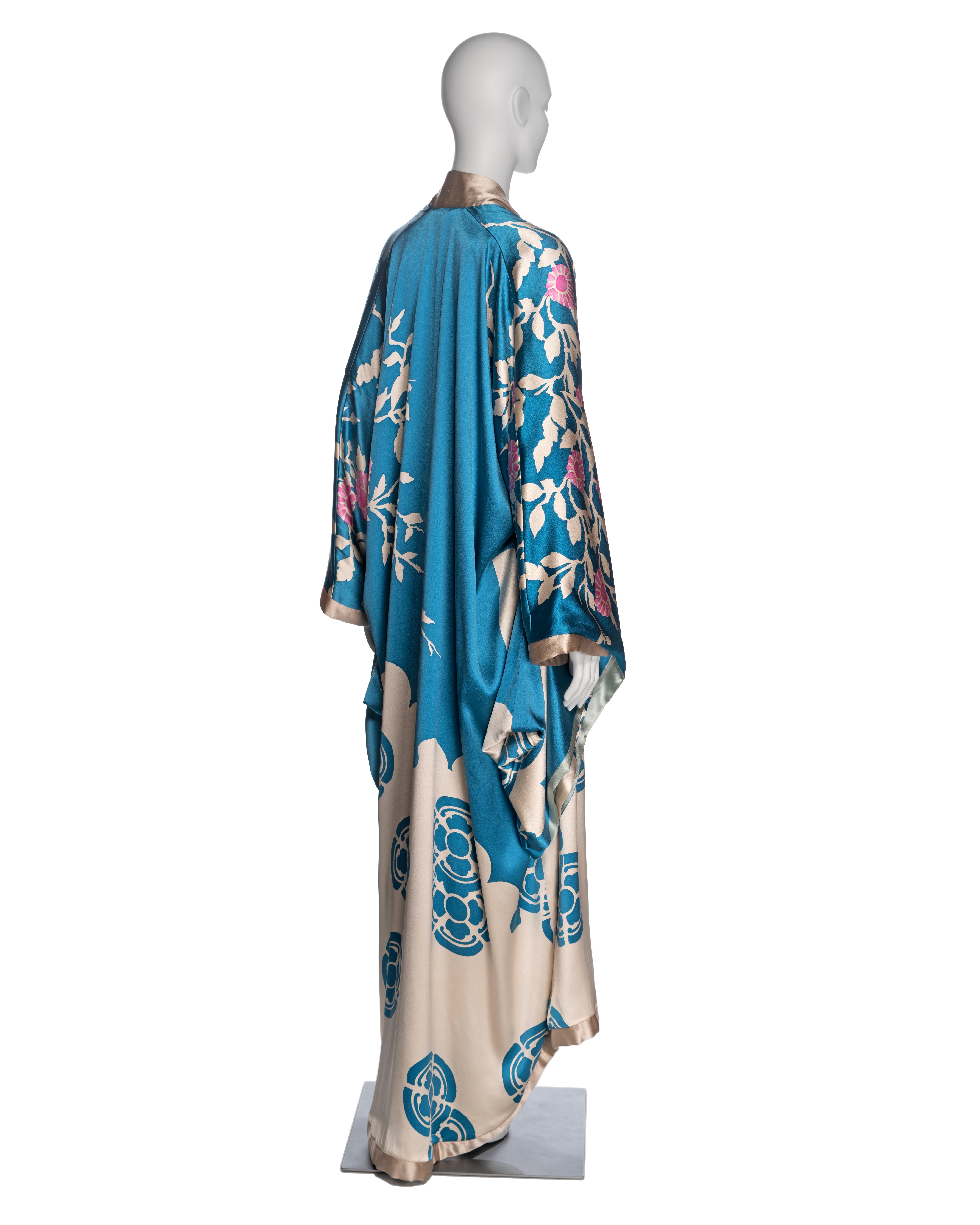 Gucci by Tom Ford Blue Silk Satin Kimono, SS 2003 4