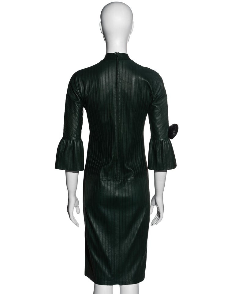 Gucci by Tom Ford bottle green pintuck leather shift dress, fw 1999 For Sale 2