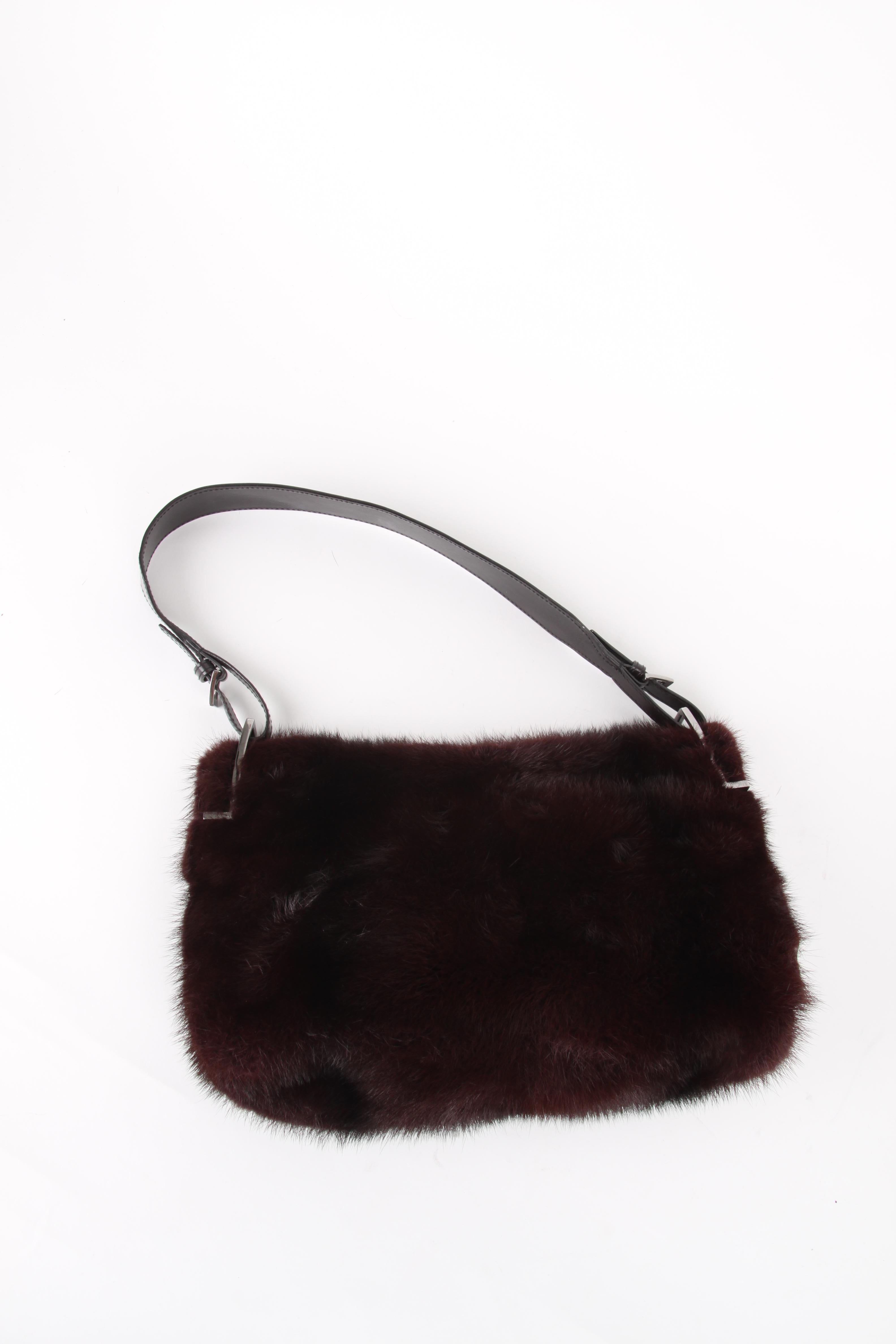 Black   Gucci by Tom Ford Burgundy Fox Fur Leather Shoulder Handbag   For Sale