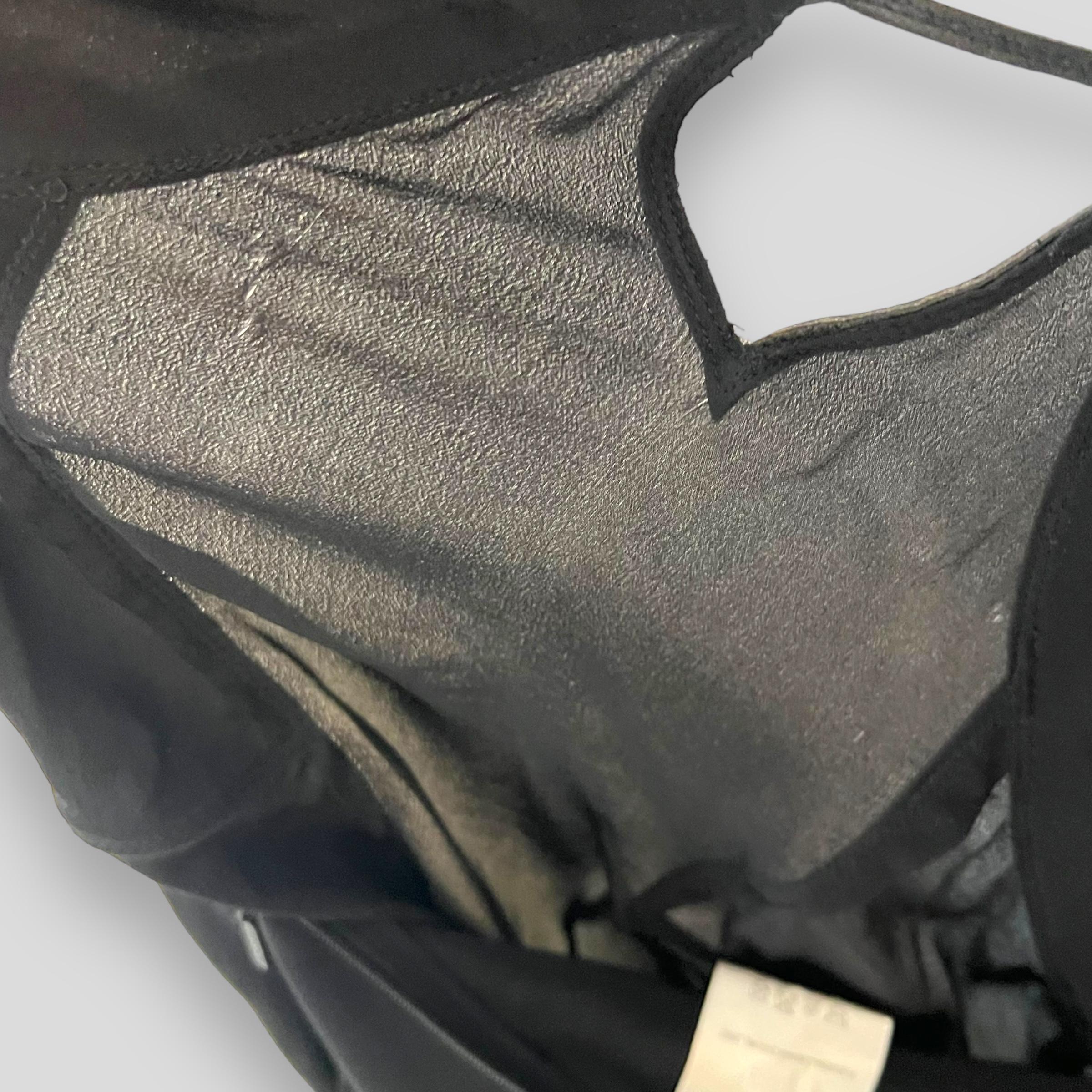 Gucci by Tom Ford c2003 F/W low cut out silk dress For Sale 4