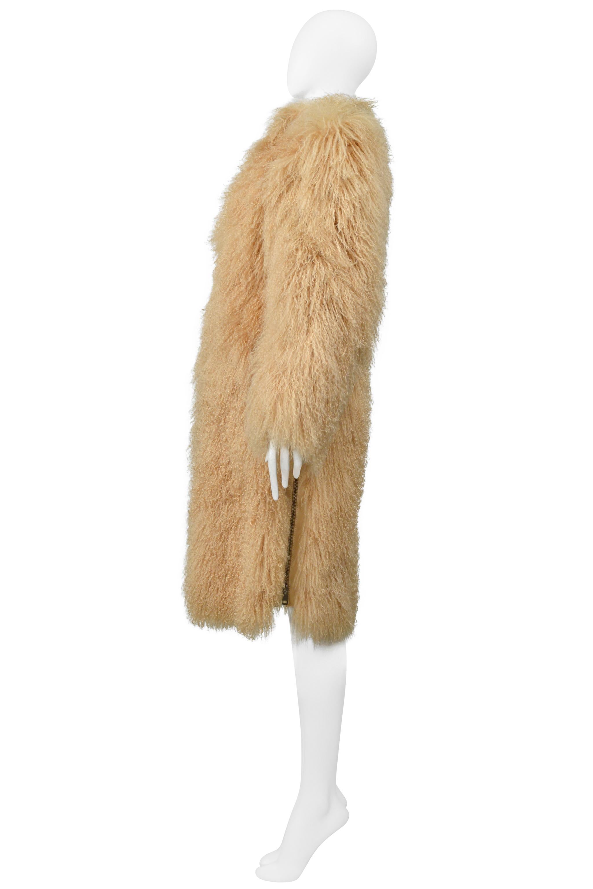 Gucci By Tom Ford Camel Shearling Chubby Coat With Leather Side Panels 2001 For Sale 5