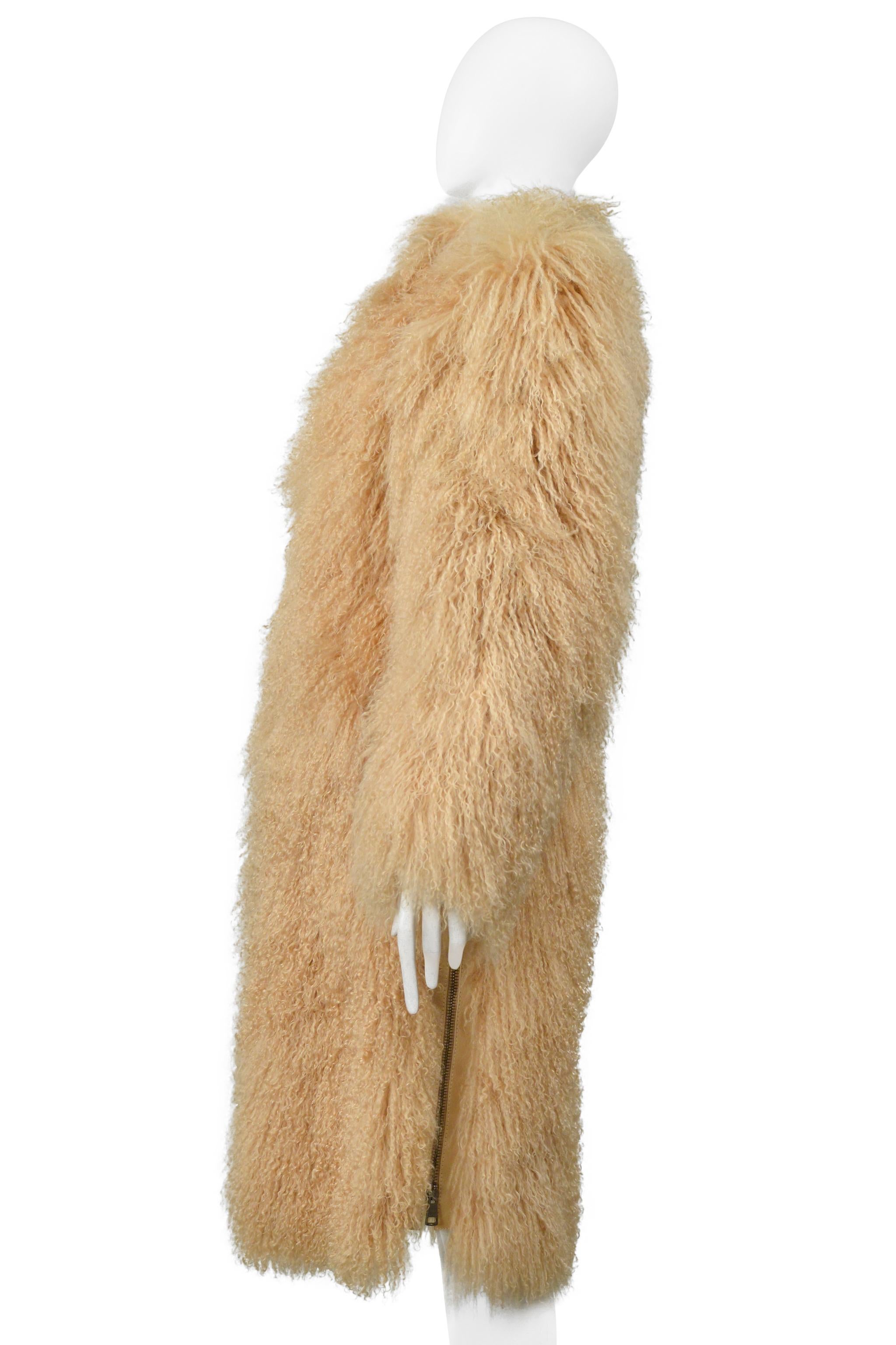 Gucci By Tom Ford Camel Shearling Chubby Coat With Leather Side Panels 2001 For Sale 4