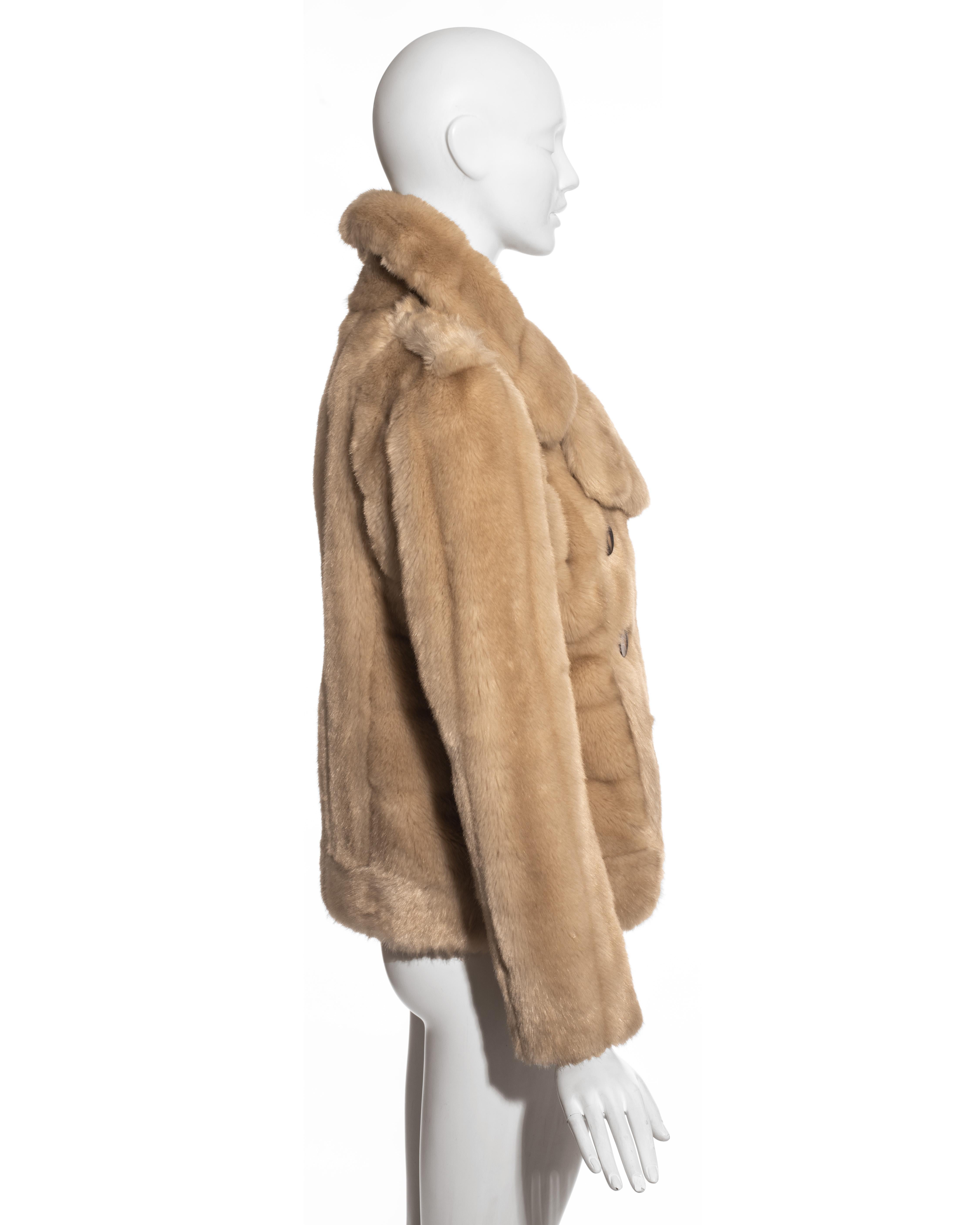 Gucci by Tom Ford cream faux fur double breasted jacket, fw 1996 In Excellent Condition In London, GB