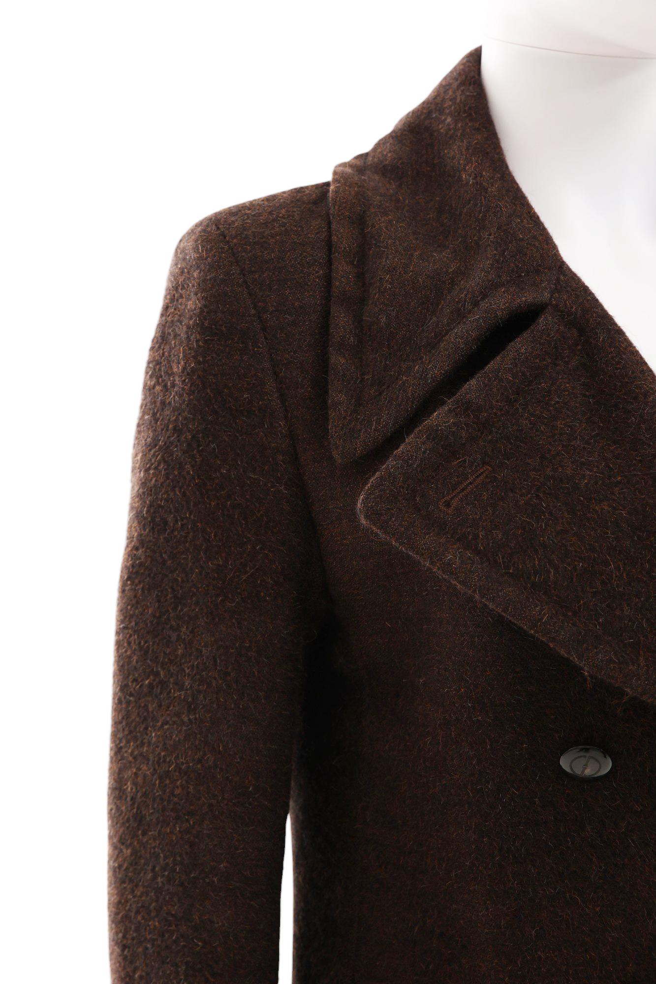 Gucci by Tom Ford F/W 1995 Alpaca Brown Double Breasted Coat in vendita 2