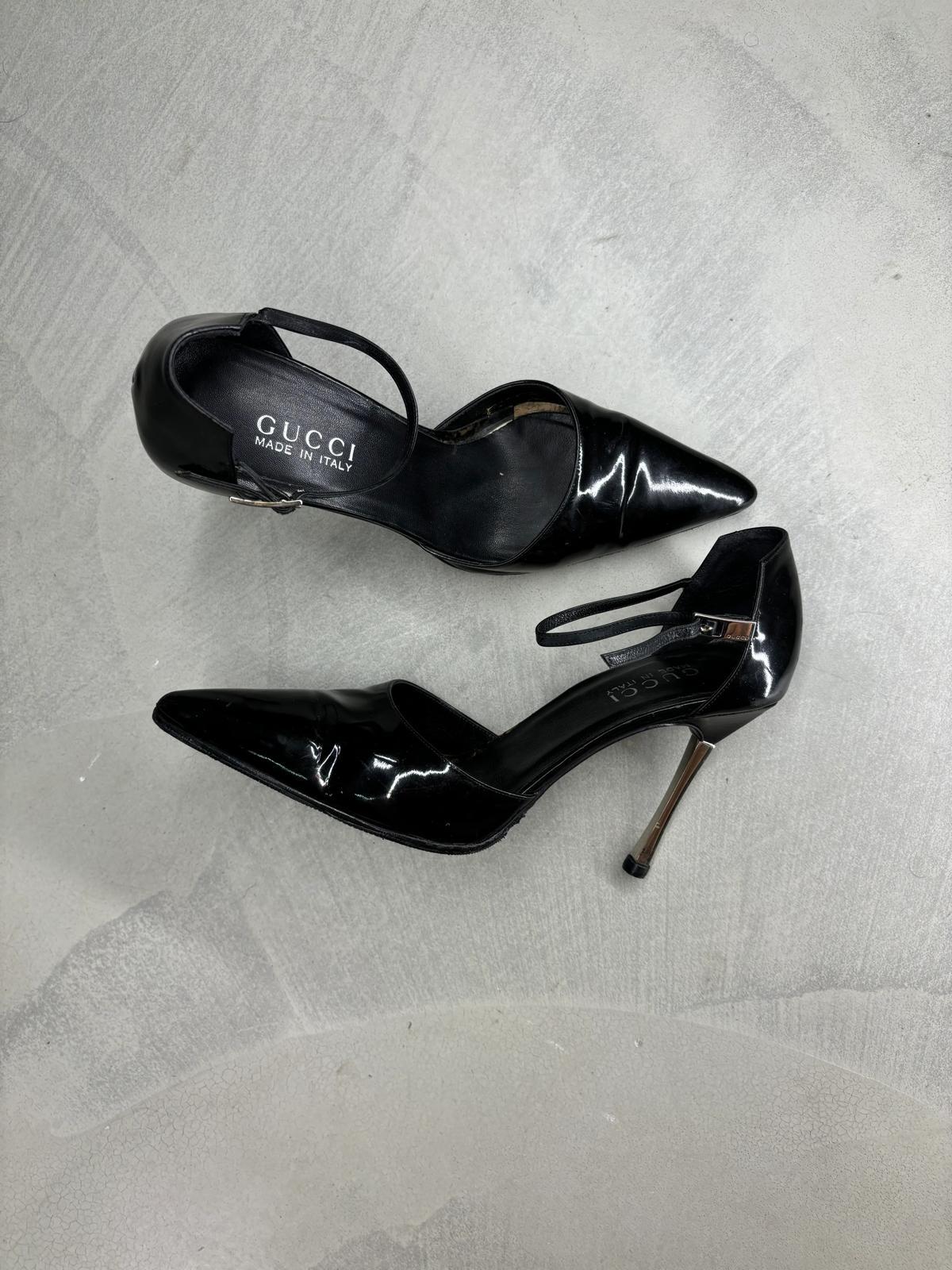 Women's Gucci by Tom Ford F/W 1997 metal heel pumps